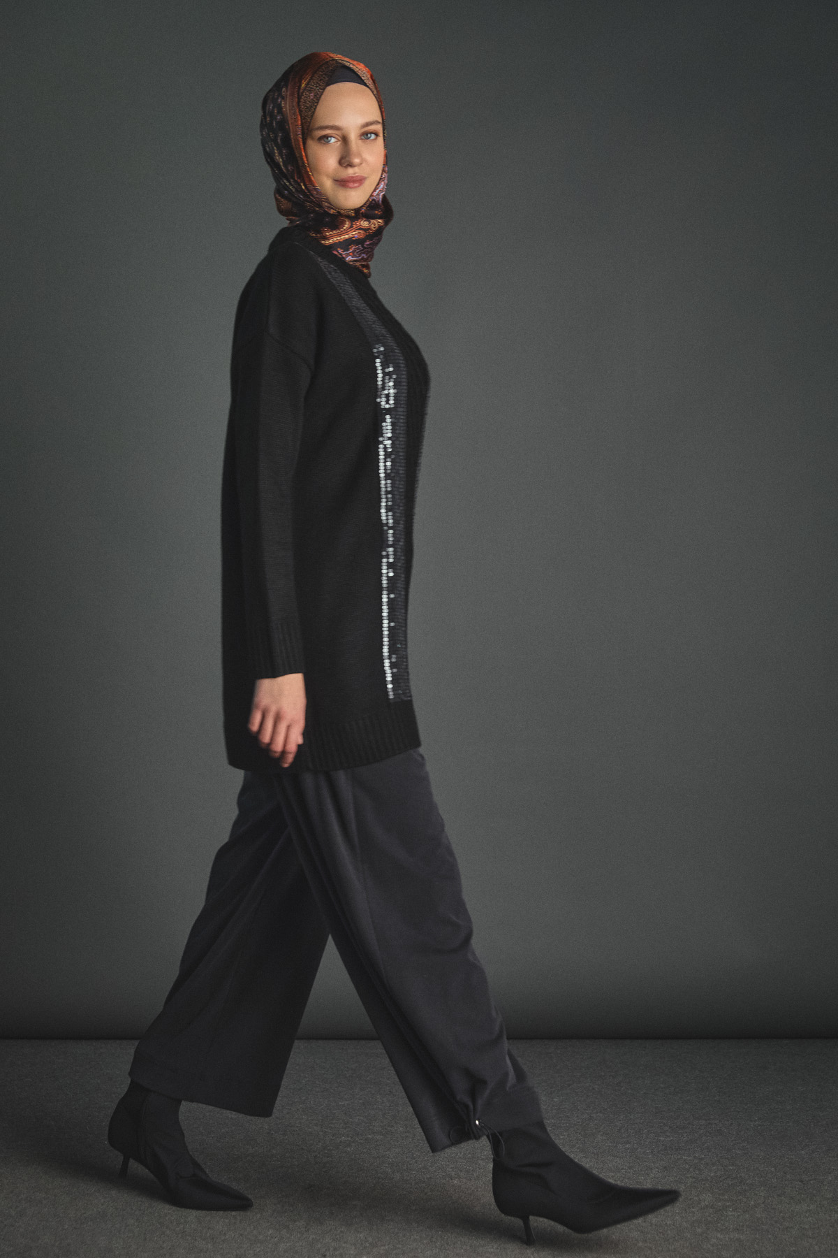 Stoper Detaylı Rahat Kesim Pantolon