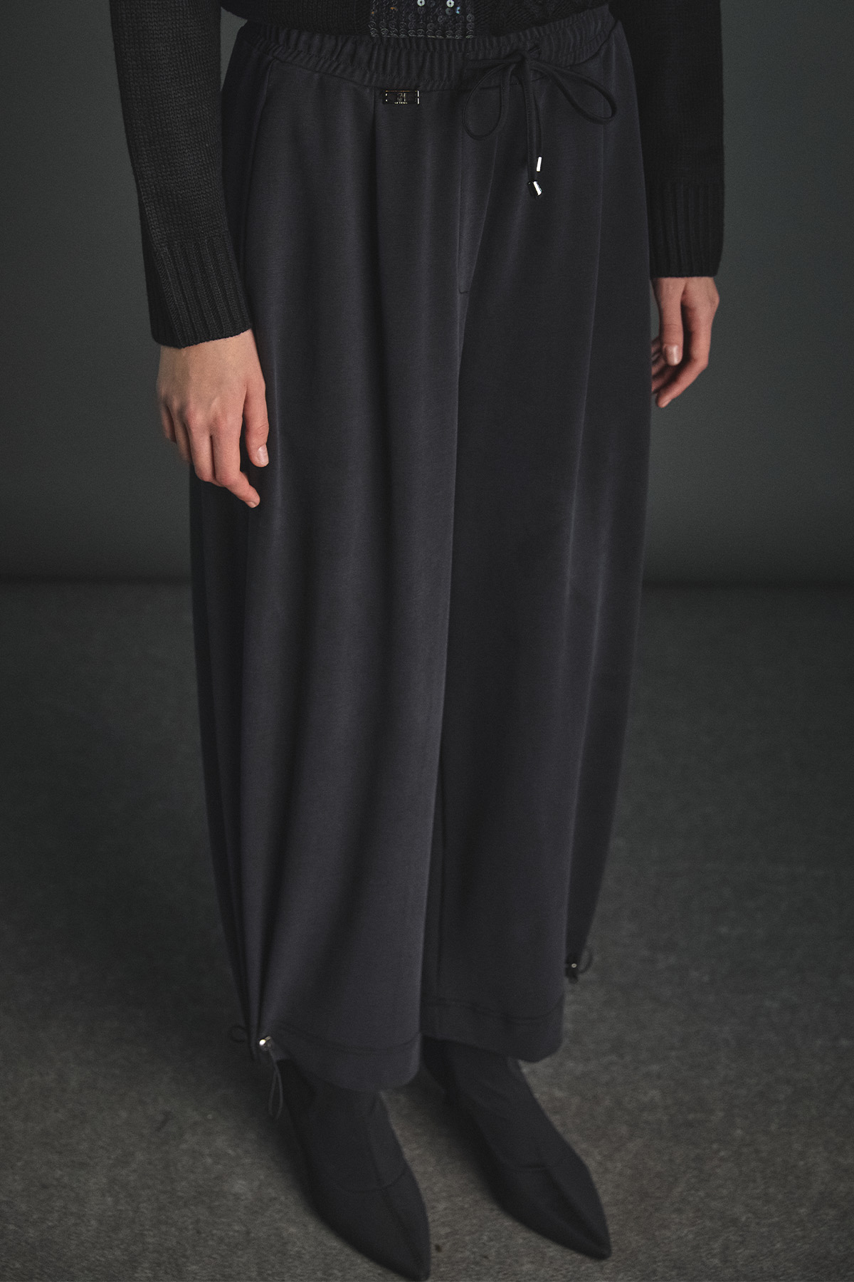 Stoper Detaylı Rahat Kesim Pantolon