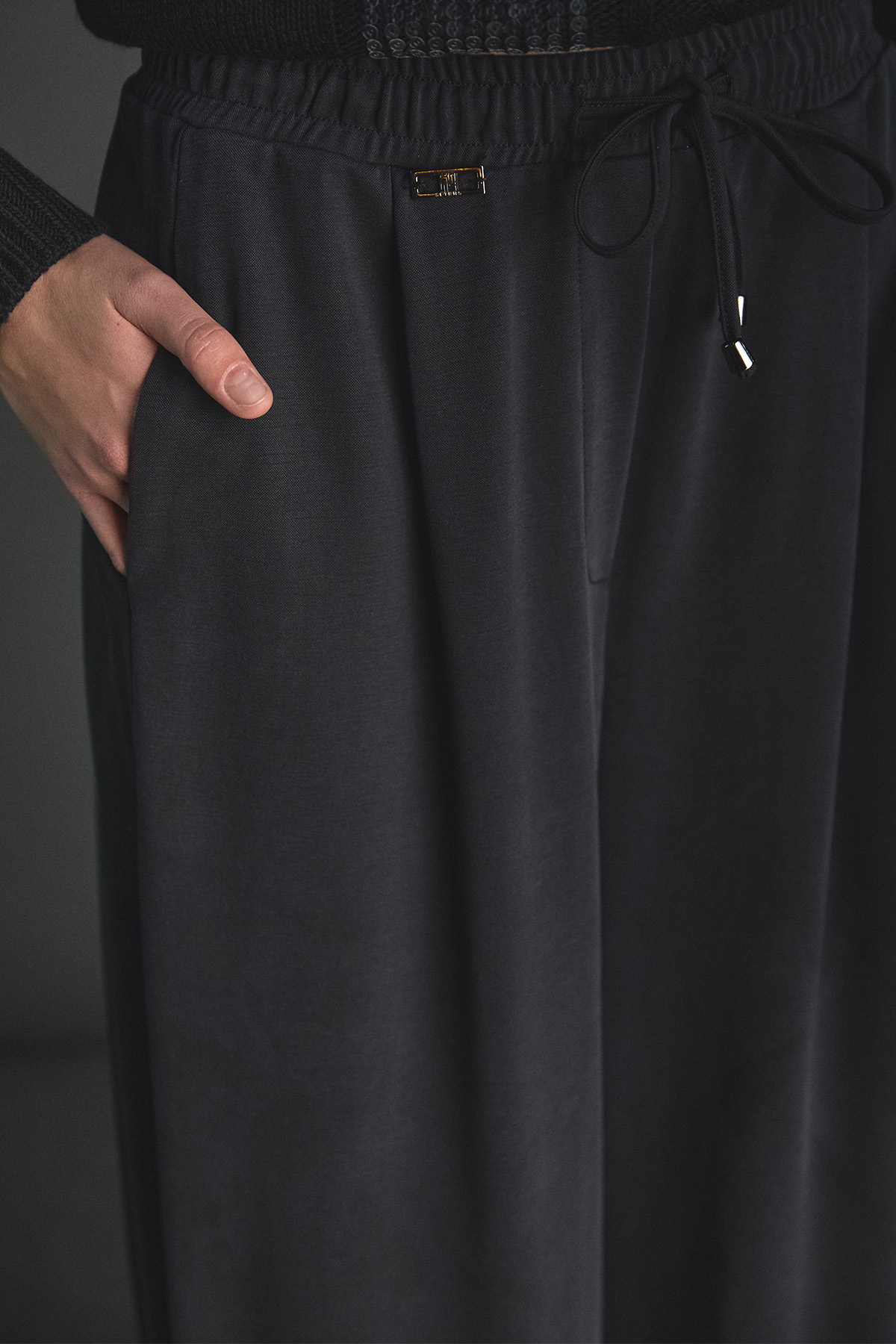 Stoper Detaylı Rahat Kesim Pantolon