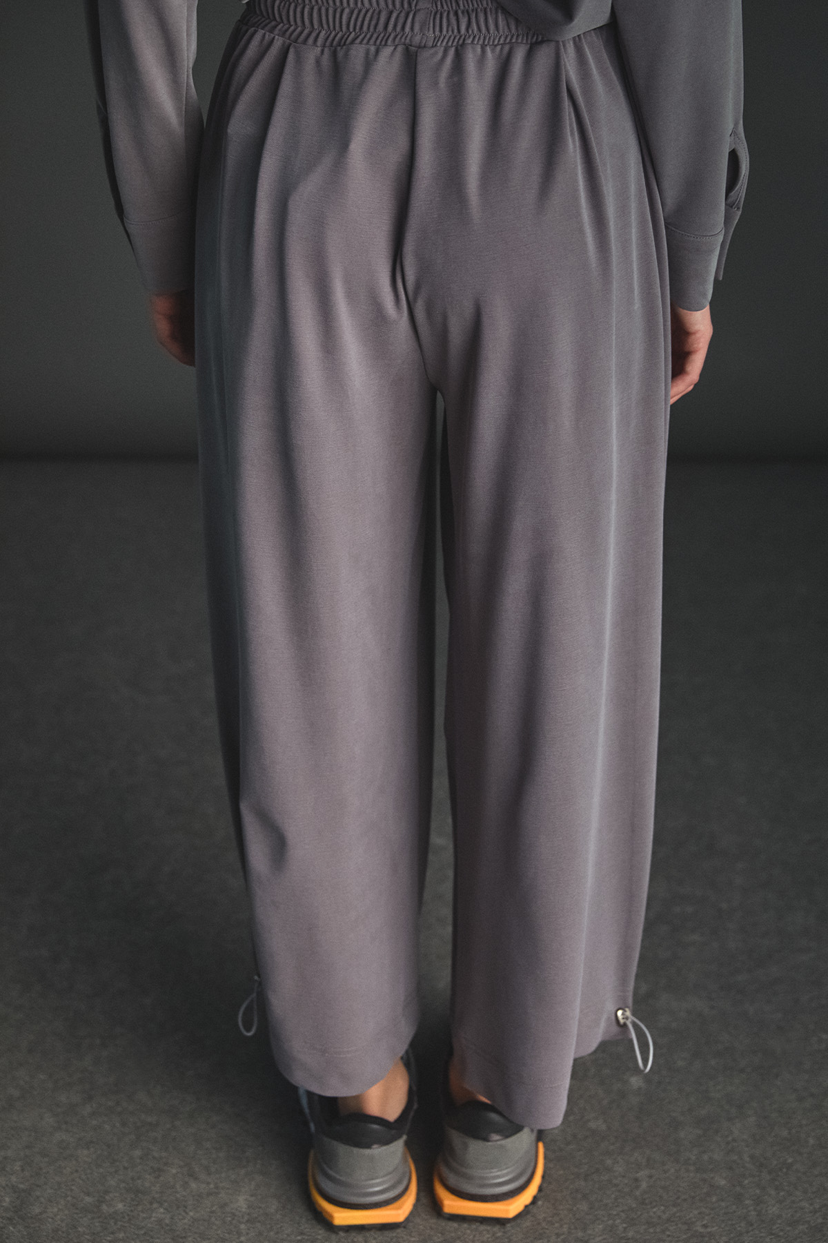 Stoper Detaylı Rahat Kesim Pantolon