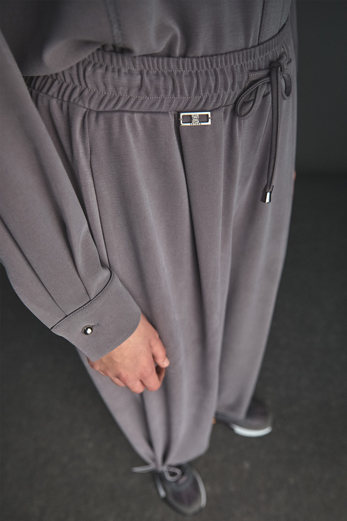 Stoper Detaylı Rahat Kesim Pantolon