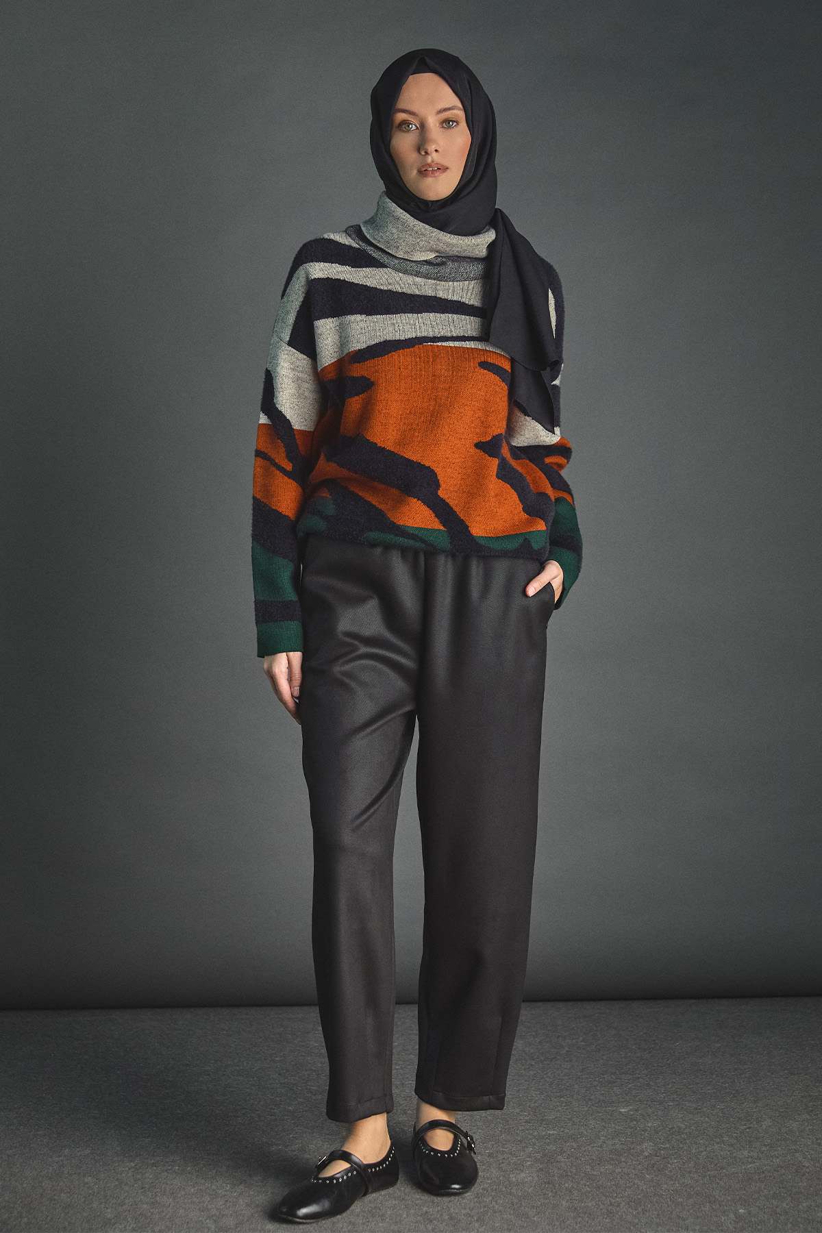 Rahat Form Süet Dokulu Pantolon