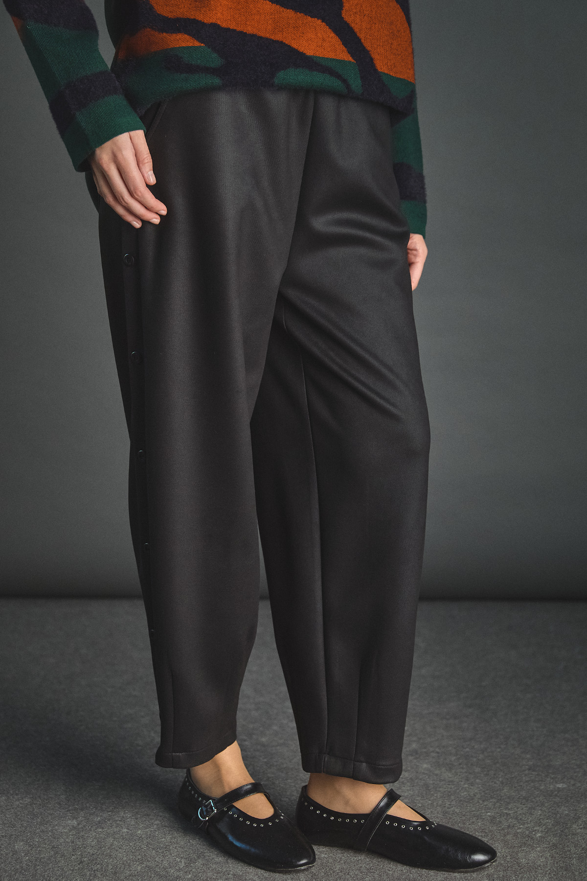 Rahat Form Süet Dokulu Pantolon