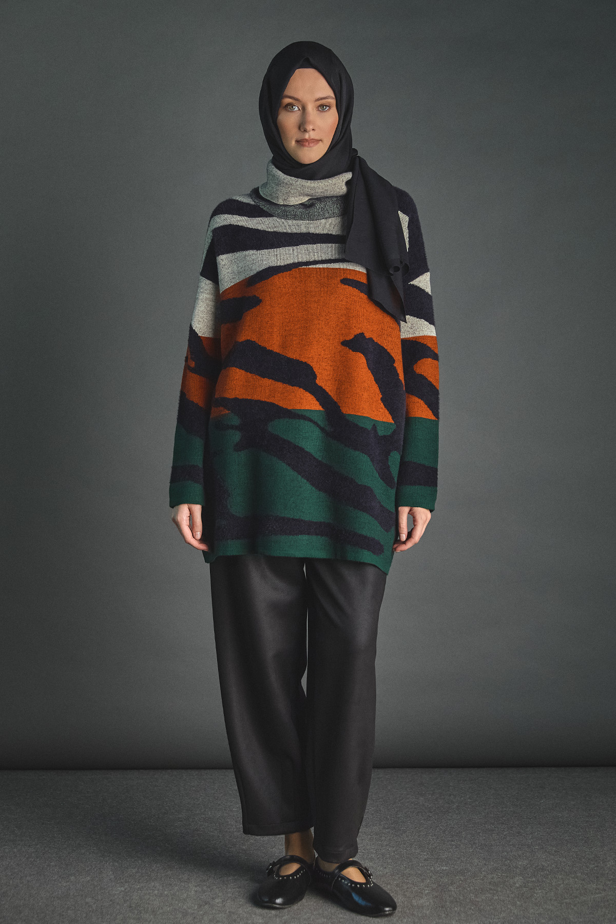 Rahat Form Süet Dokulu Pantolon