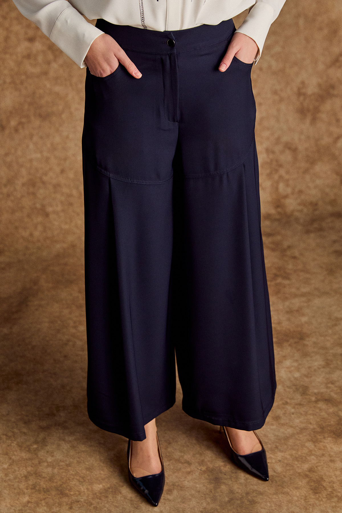 Geniş Paça Robalı Krep Pantolon