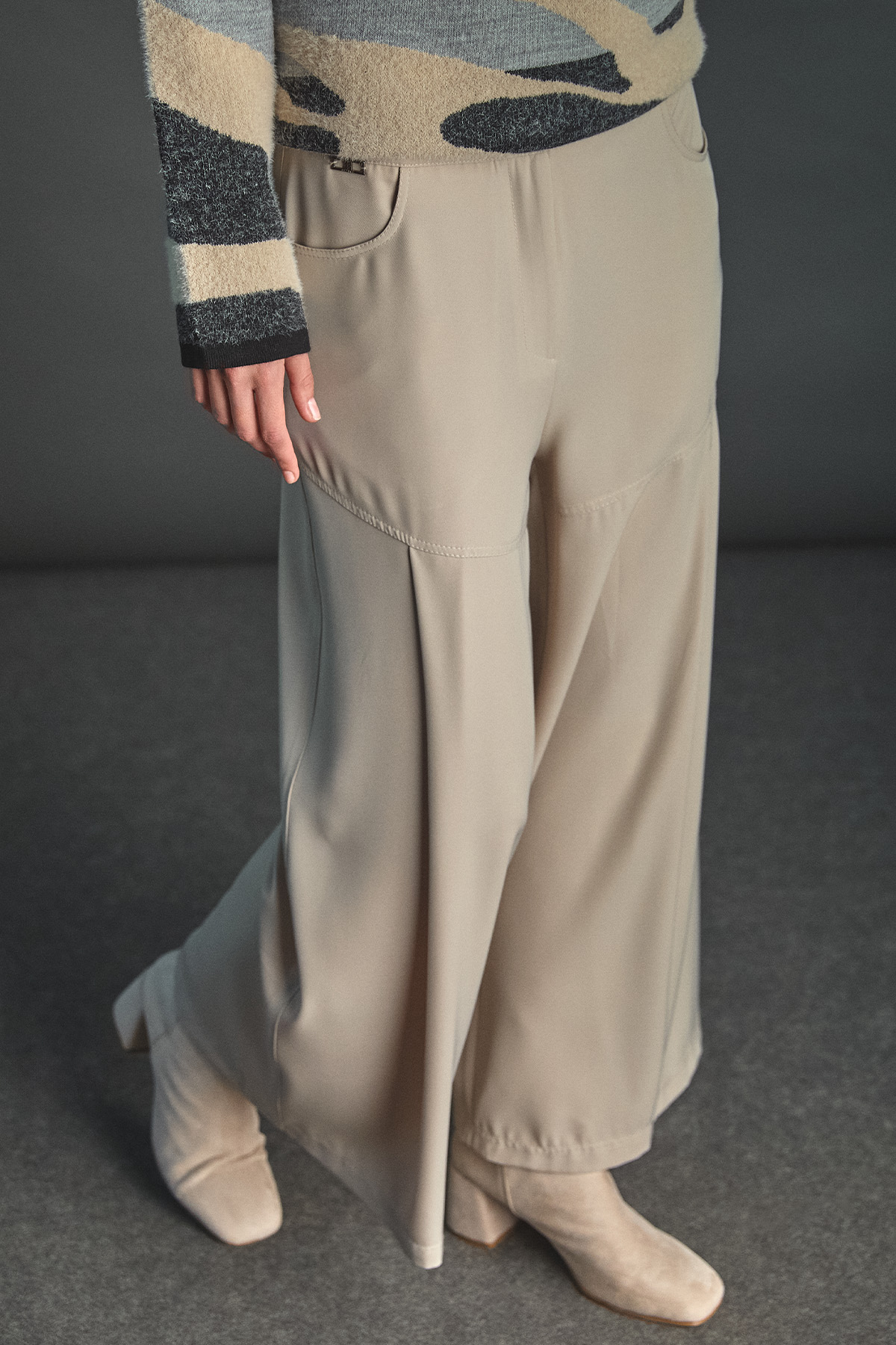 Geniş Paça Robalı Krep Pantolon