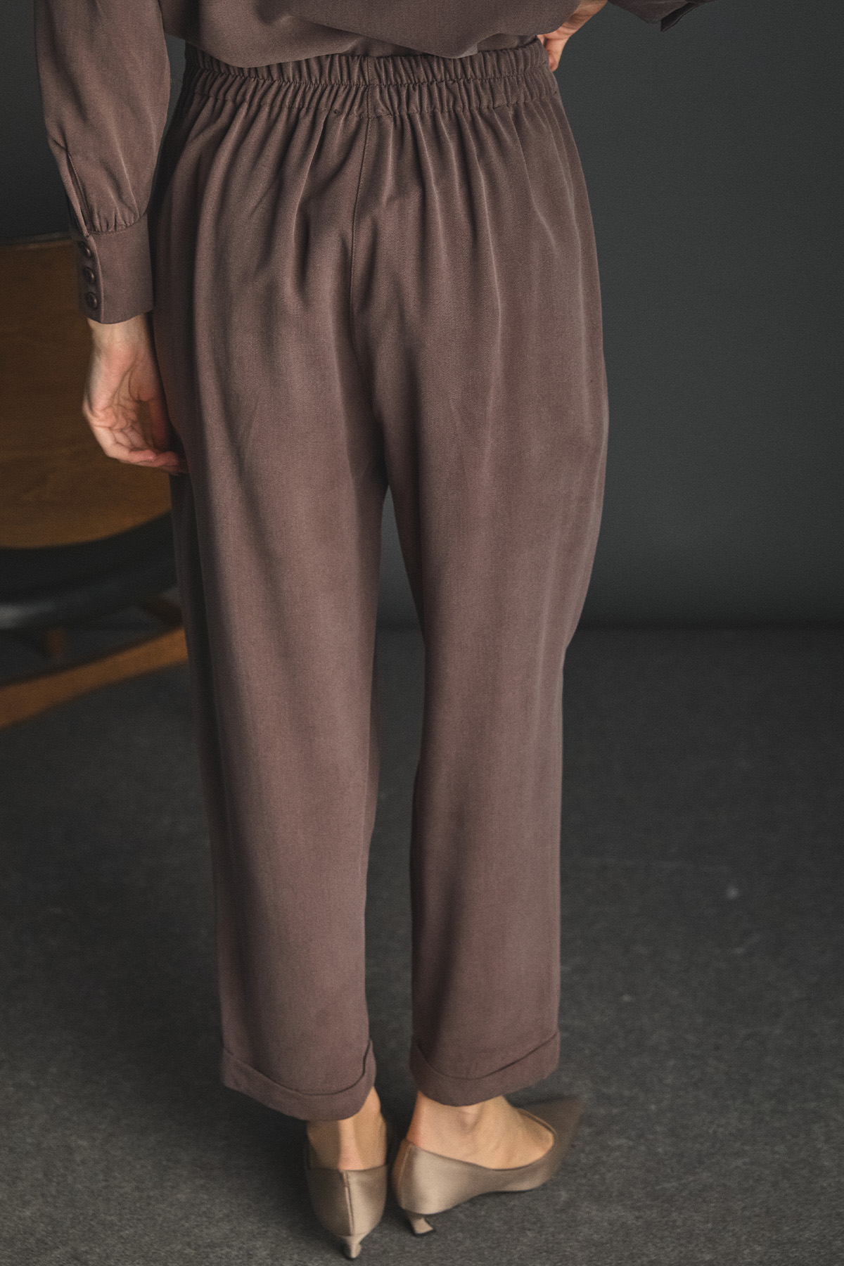 Pilikaşe Detaylı Lyocell Pantolon