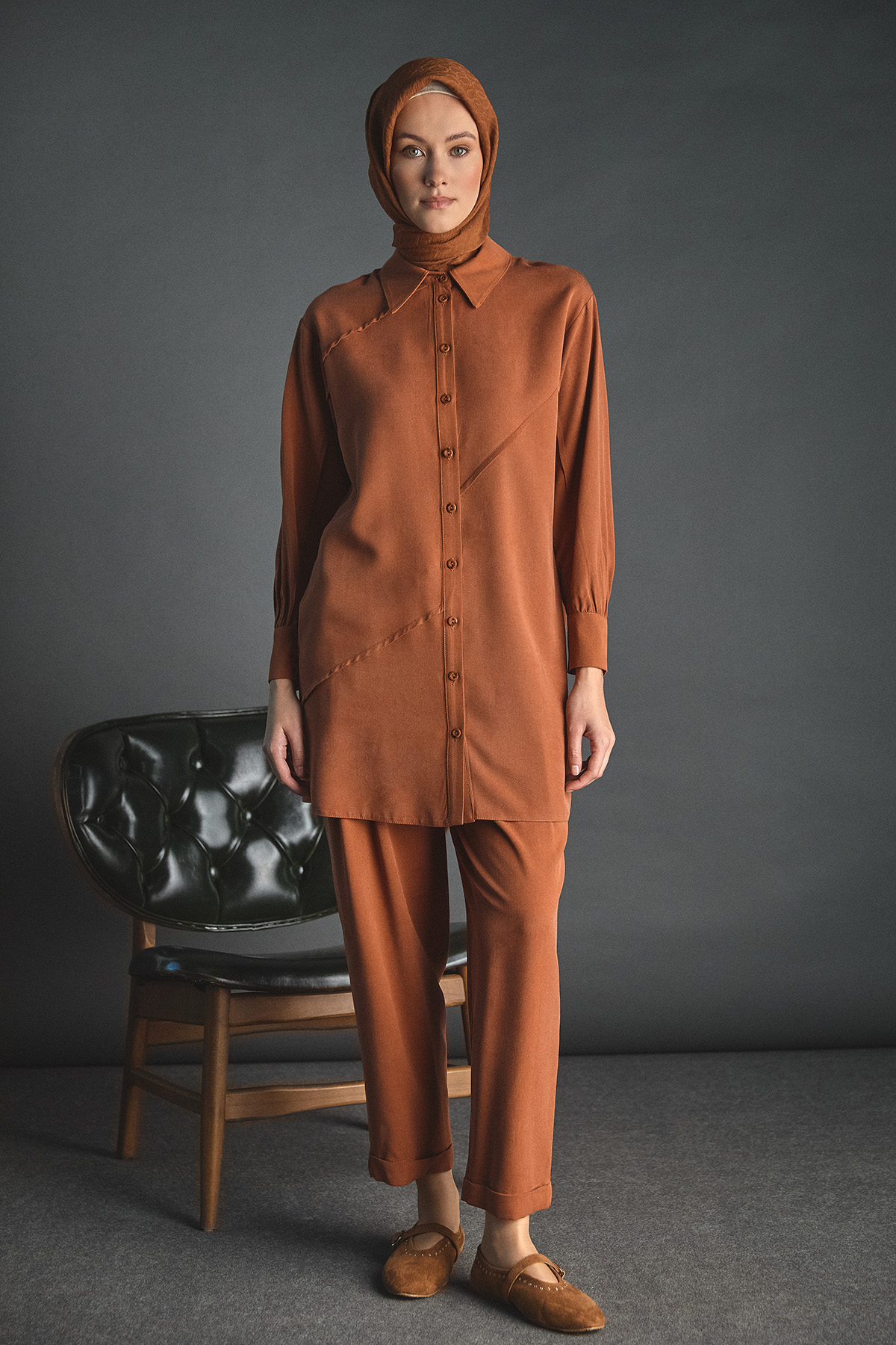 Pilikaşe Detaylı Lyocell Pantolon