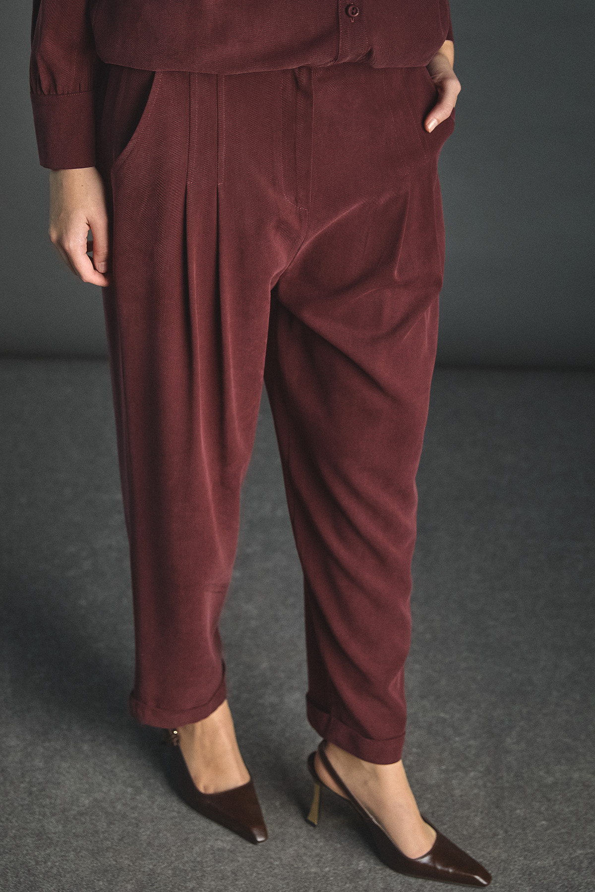 Pilikaşe Detaylı Lyocell Pantolon