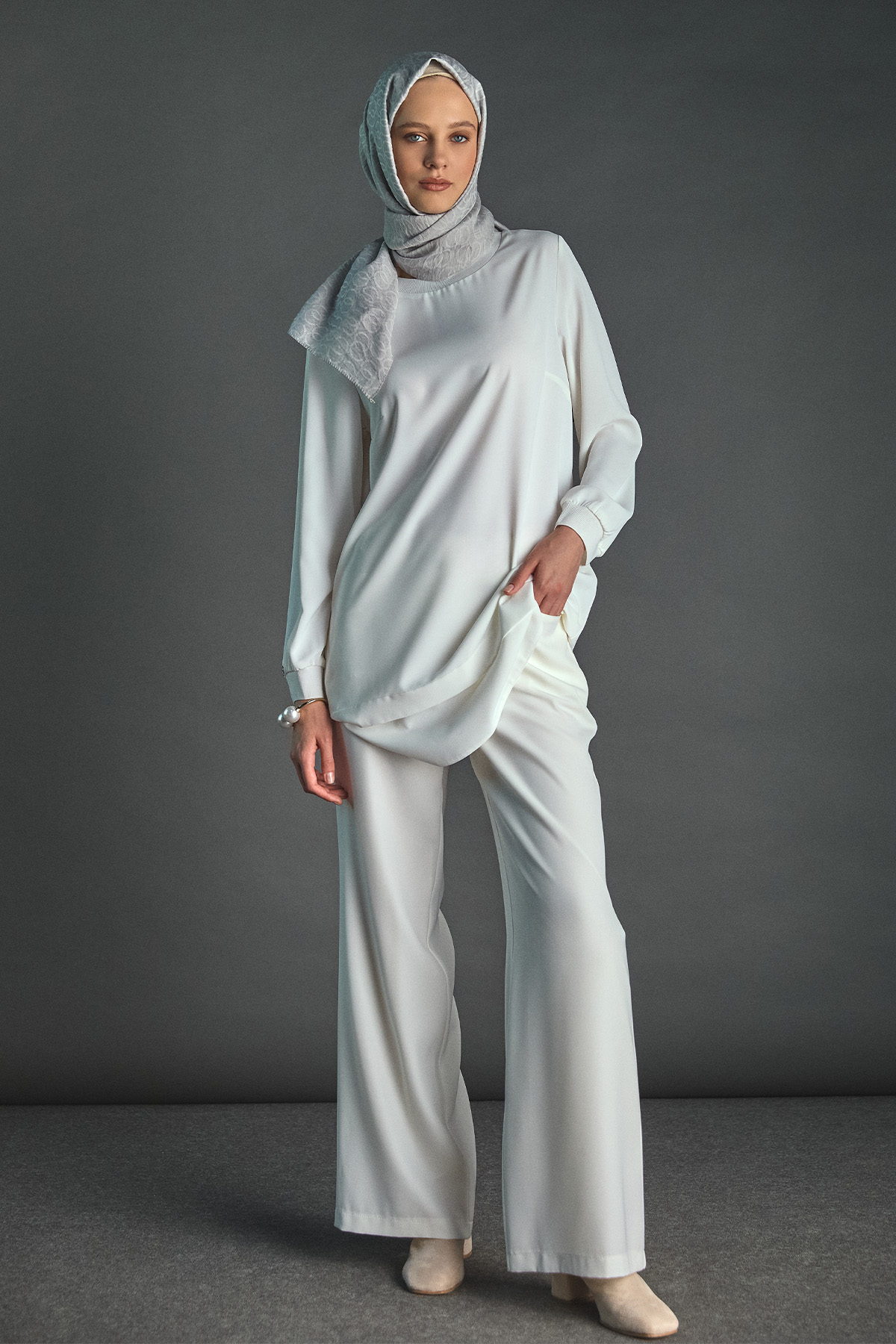 Yüksek Bel Düz Kesim Kumaş Pantolon