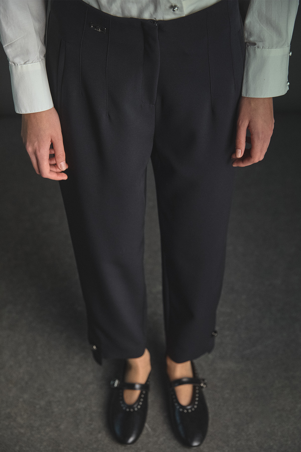 Düğme Detaylı Havuç Pantolon