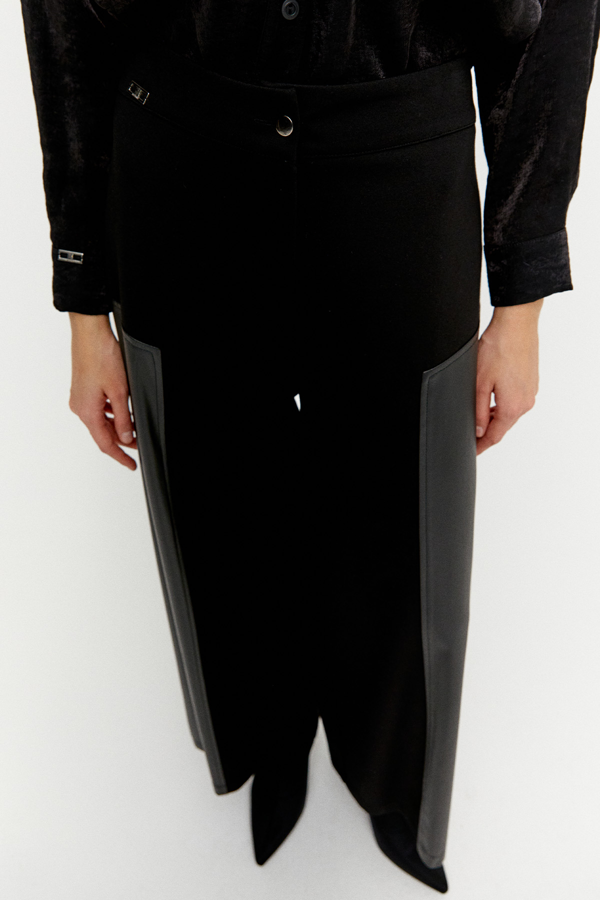 Suni Deri Parçalı Pantolon