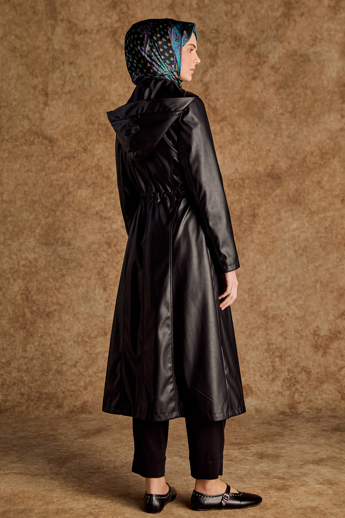 Suni Deri Kuşaklı Kapüşonlu Pardesü