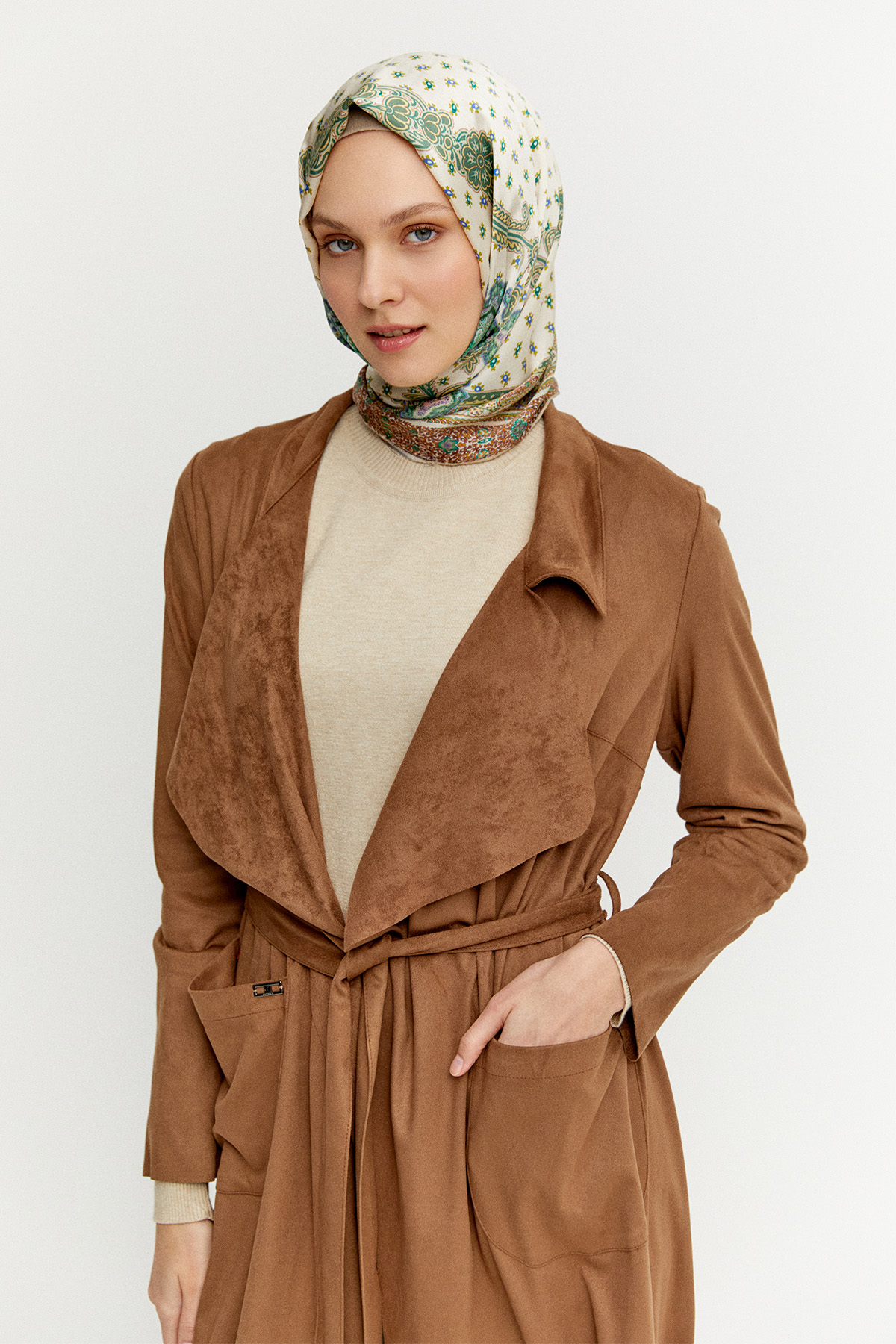 Süet Dokulu Pardesü, Tesettür Giyim