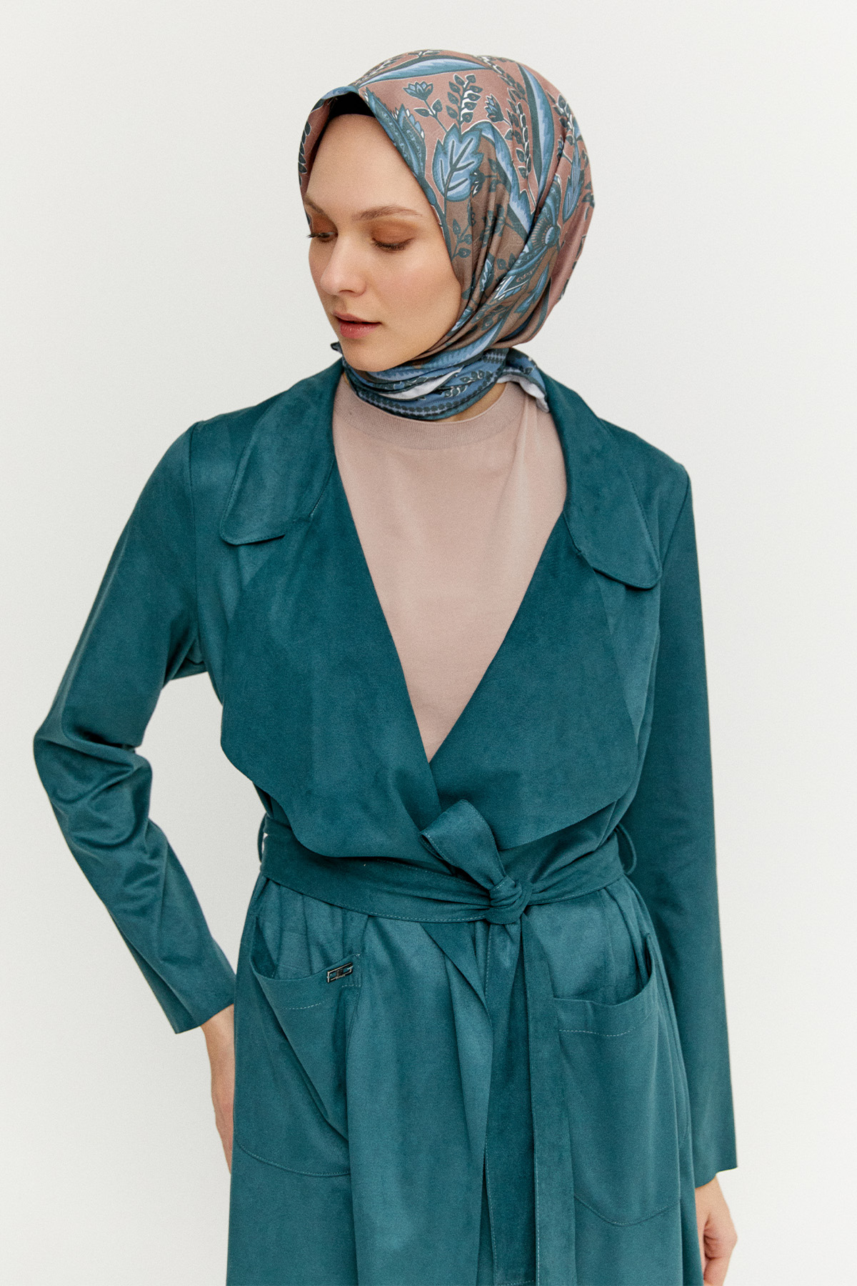 Süet Dokulu Pardesü, Tesettür Giyim