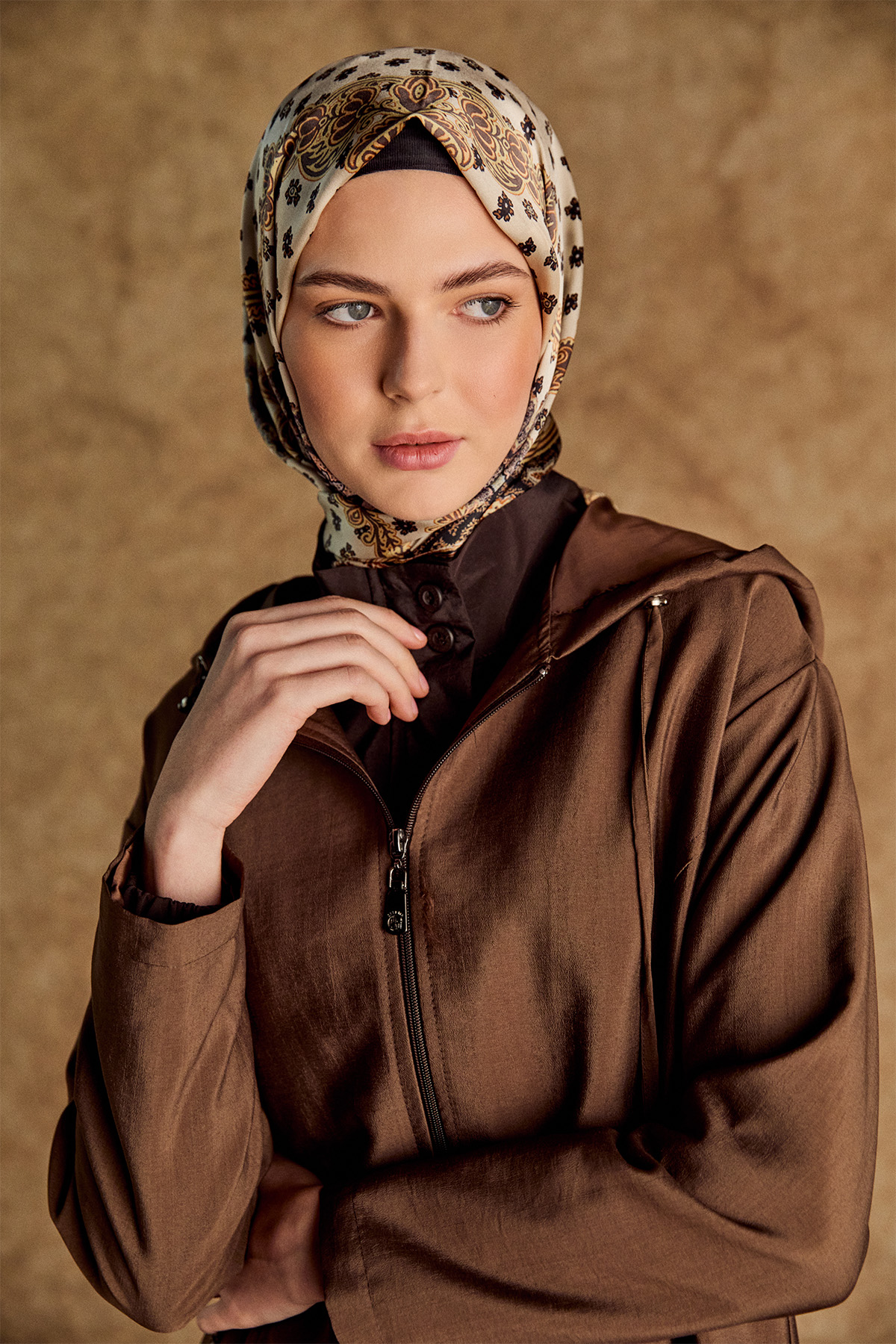 Kapüşonlu Fermuarlı Bağcıklı Pardesü