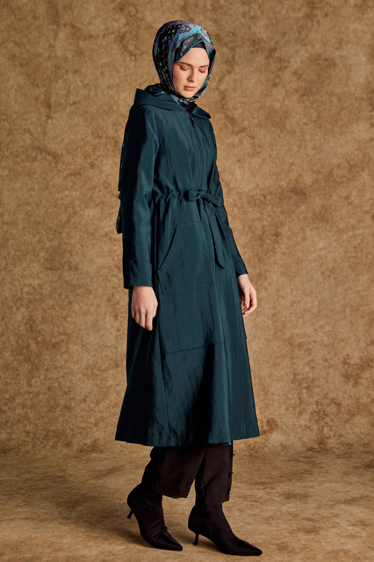 Kapüşonlu Kuşaklı Cepli Pardösü