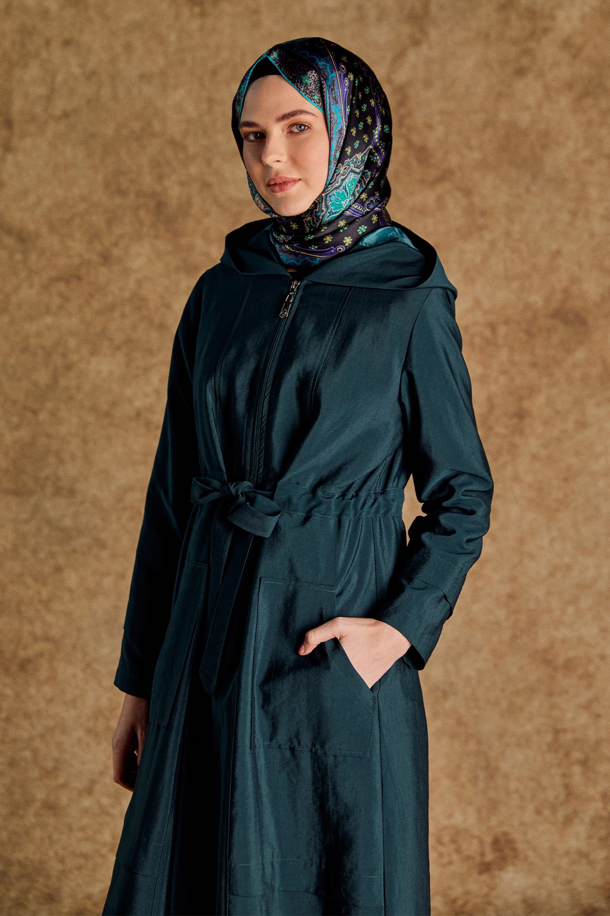 Kapüşonlu Kuşaklı Cepli Pardösü