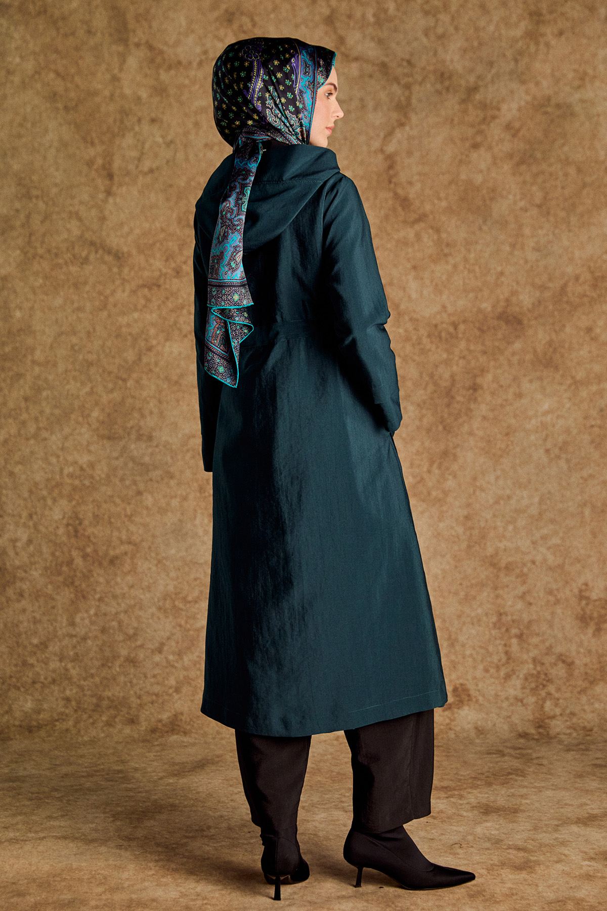 Kapüşonlu Kuşaklı Cepli Pardösü