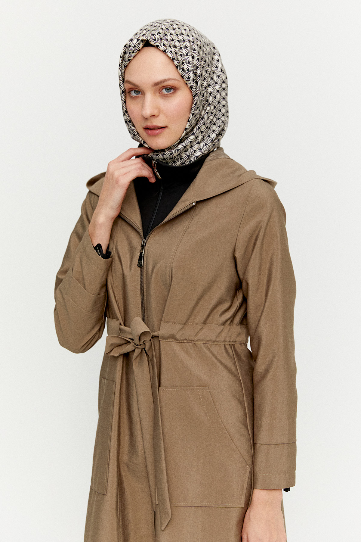 Kapüşonlu Kuşaklı Cepli Pardösü