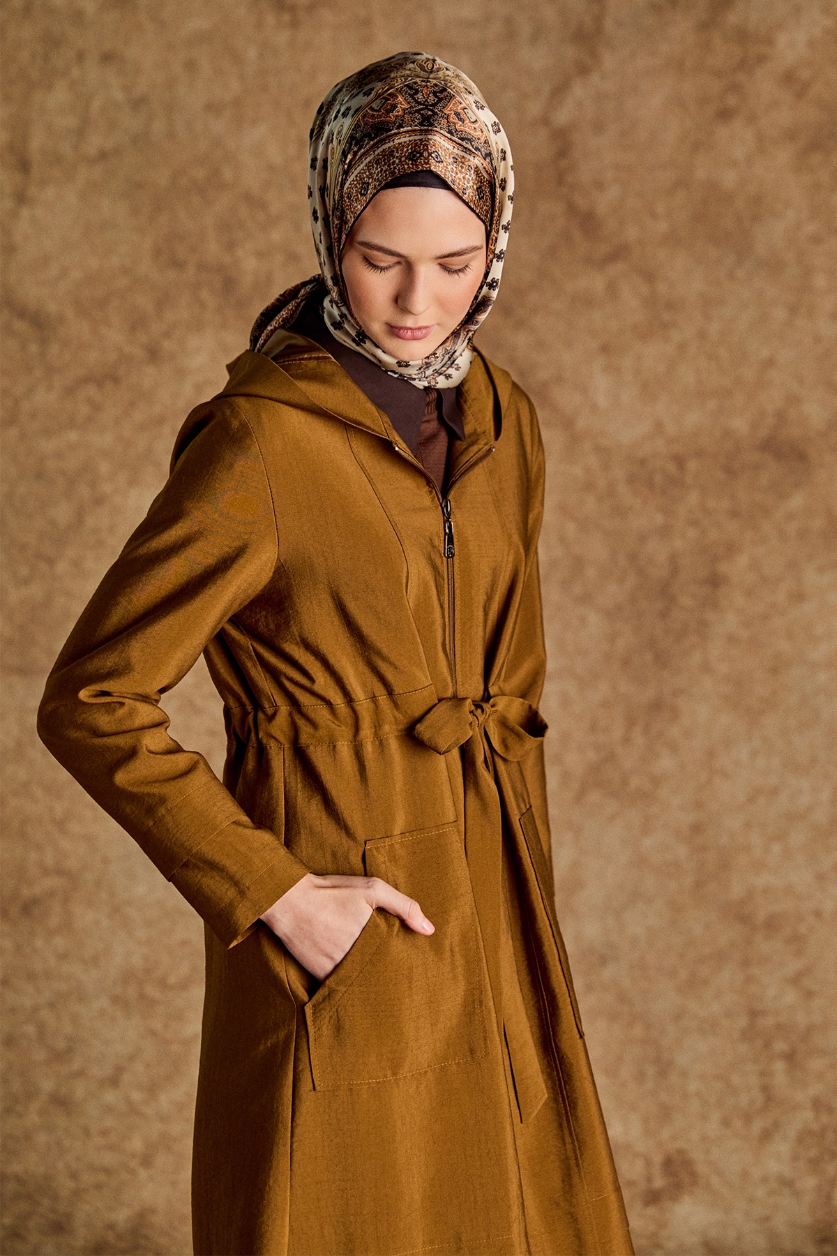 Kapüşonlu Kuşaklı Cepli Pardösü