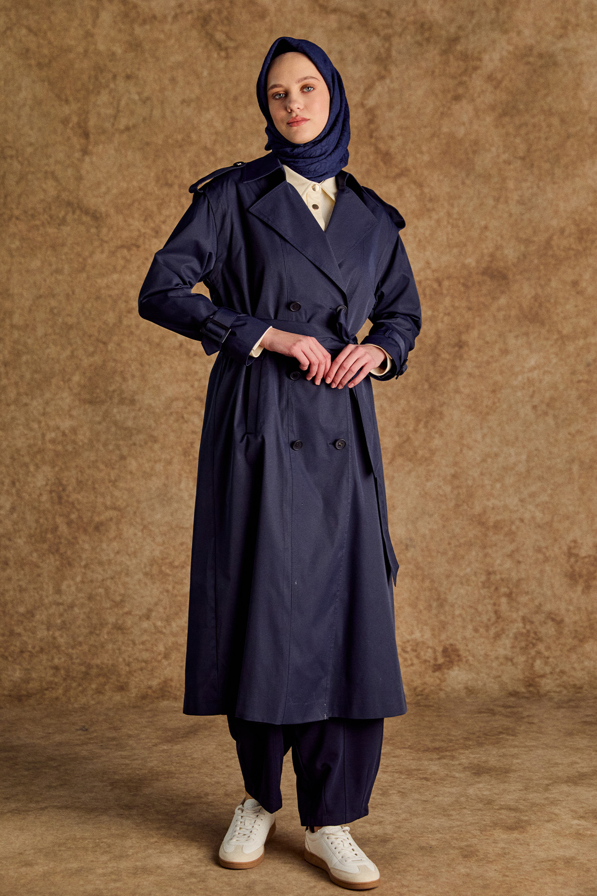 Kruvaze Kapamalı Kuşaklı Pardesü