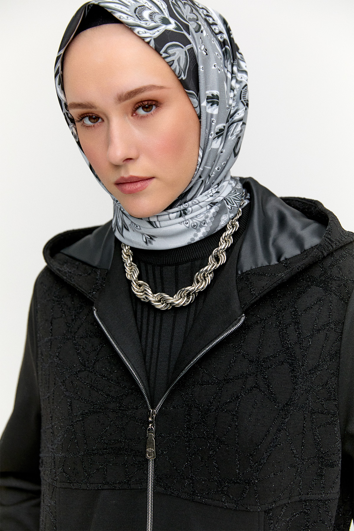 Kapüşonlu Örme Pardesü, Tesettür Giyim