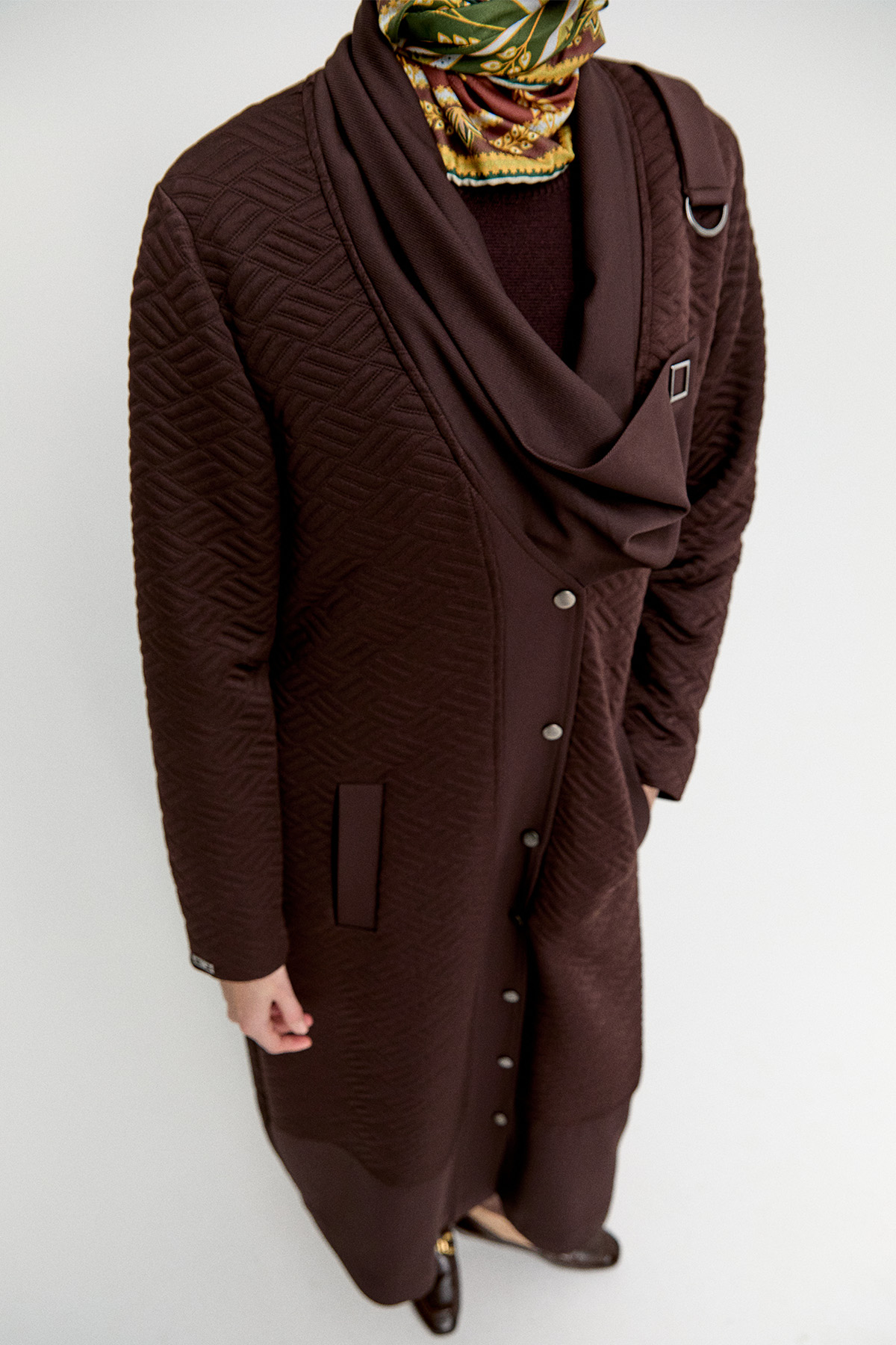 Desenli Mendil Yakalı Pardesü, Tesettür Giyim