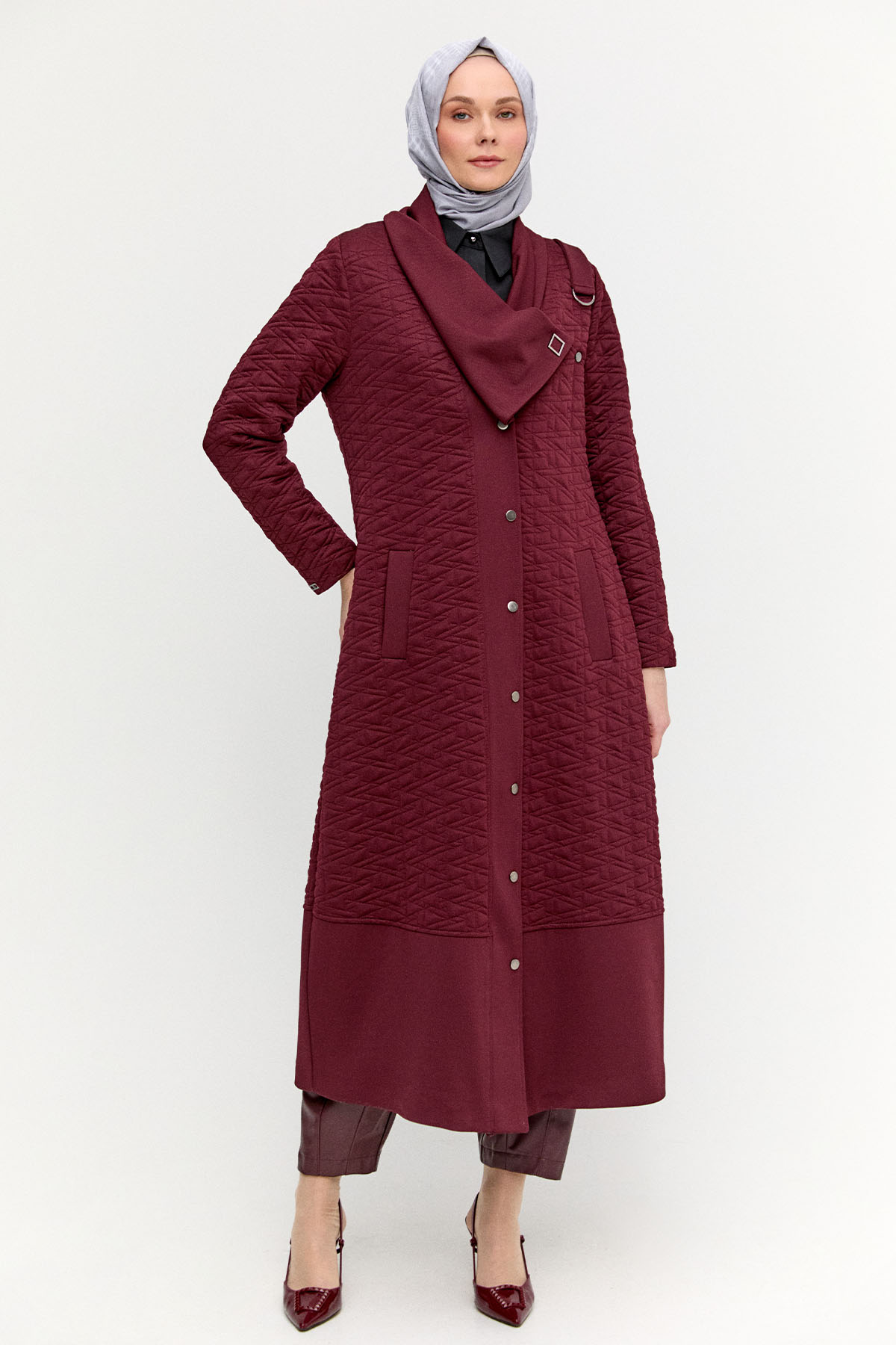 Desenli Mendil Yakalı Pardesü, Tesettür Giyim