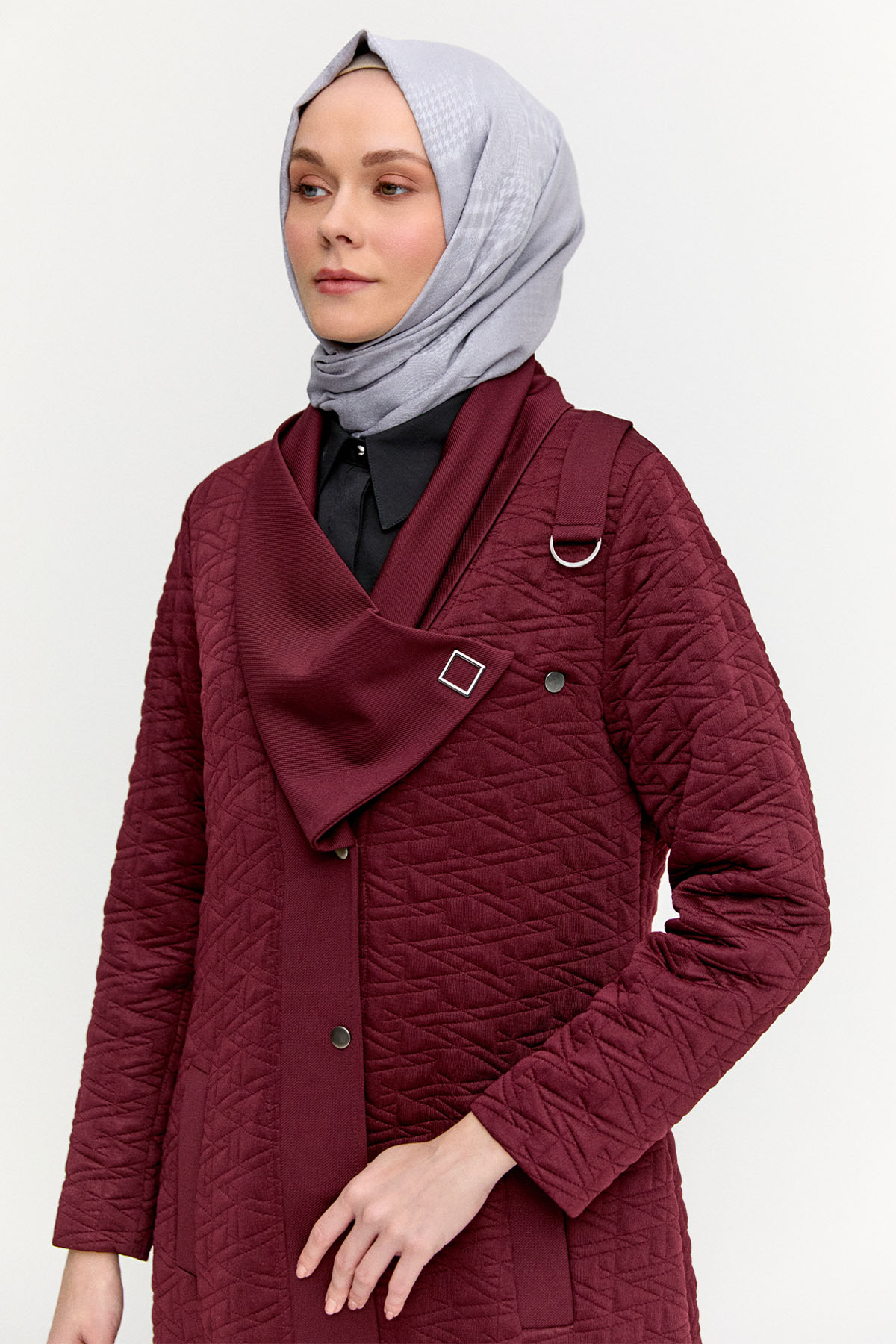 Desenli Mendil Yakalı Pardesü, Tesettür Giyim