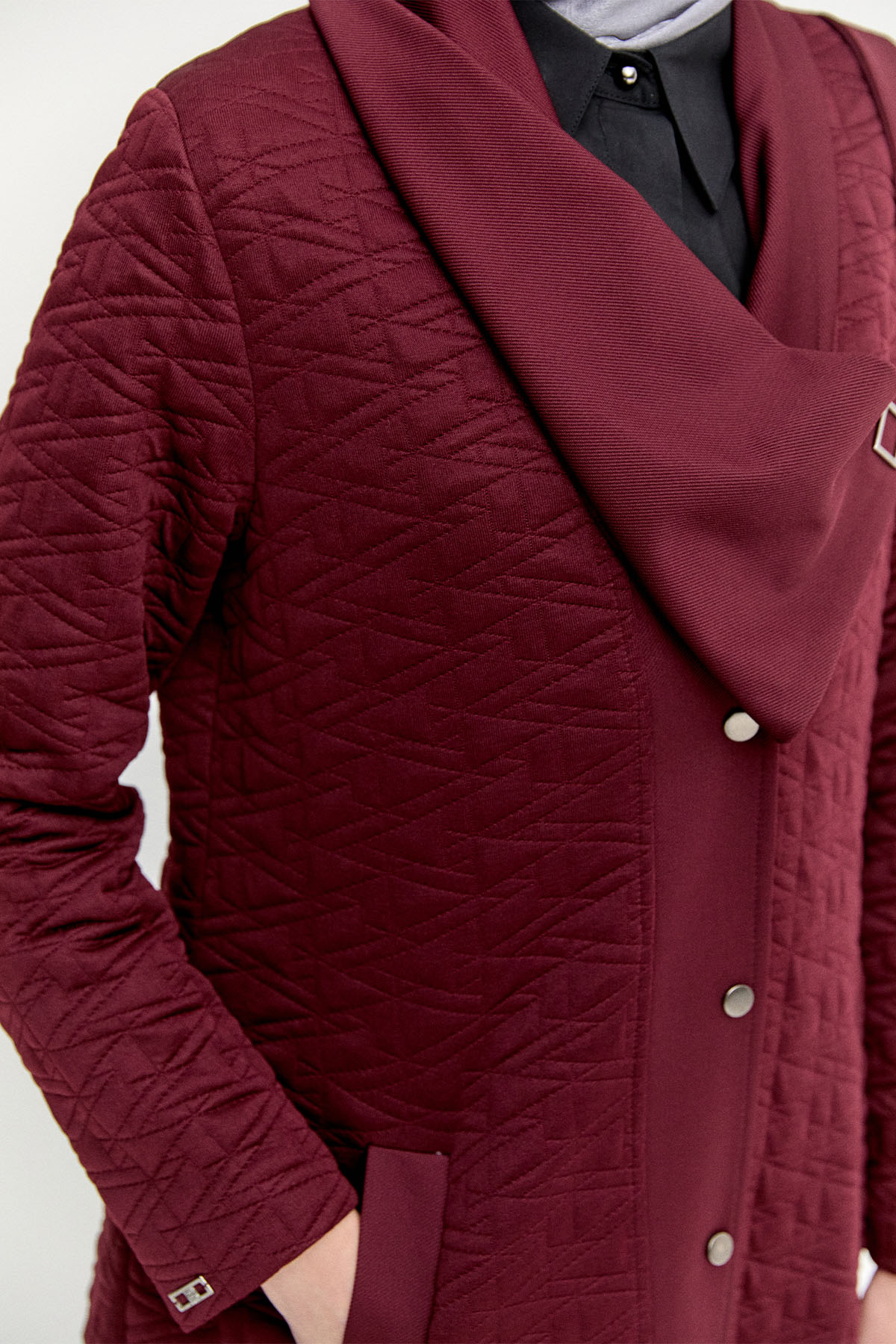 Desenli Mendil Yakalı Pardesü, Tesettür Giyim