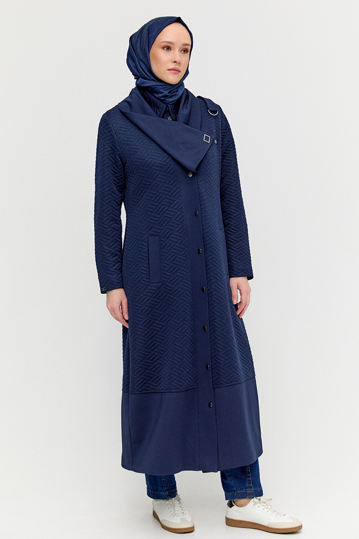 Desenli Mendil Yakalı Pardesü, Tesettür Giyim