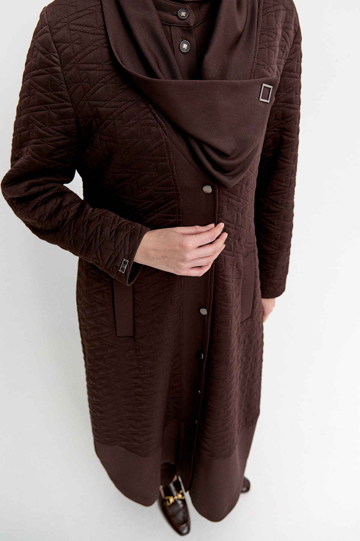 Desenli Mendil Yakalı Pardesü, Tesettür Giyim