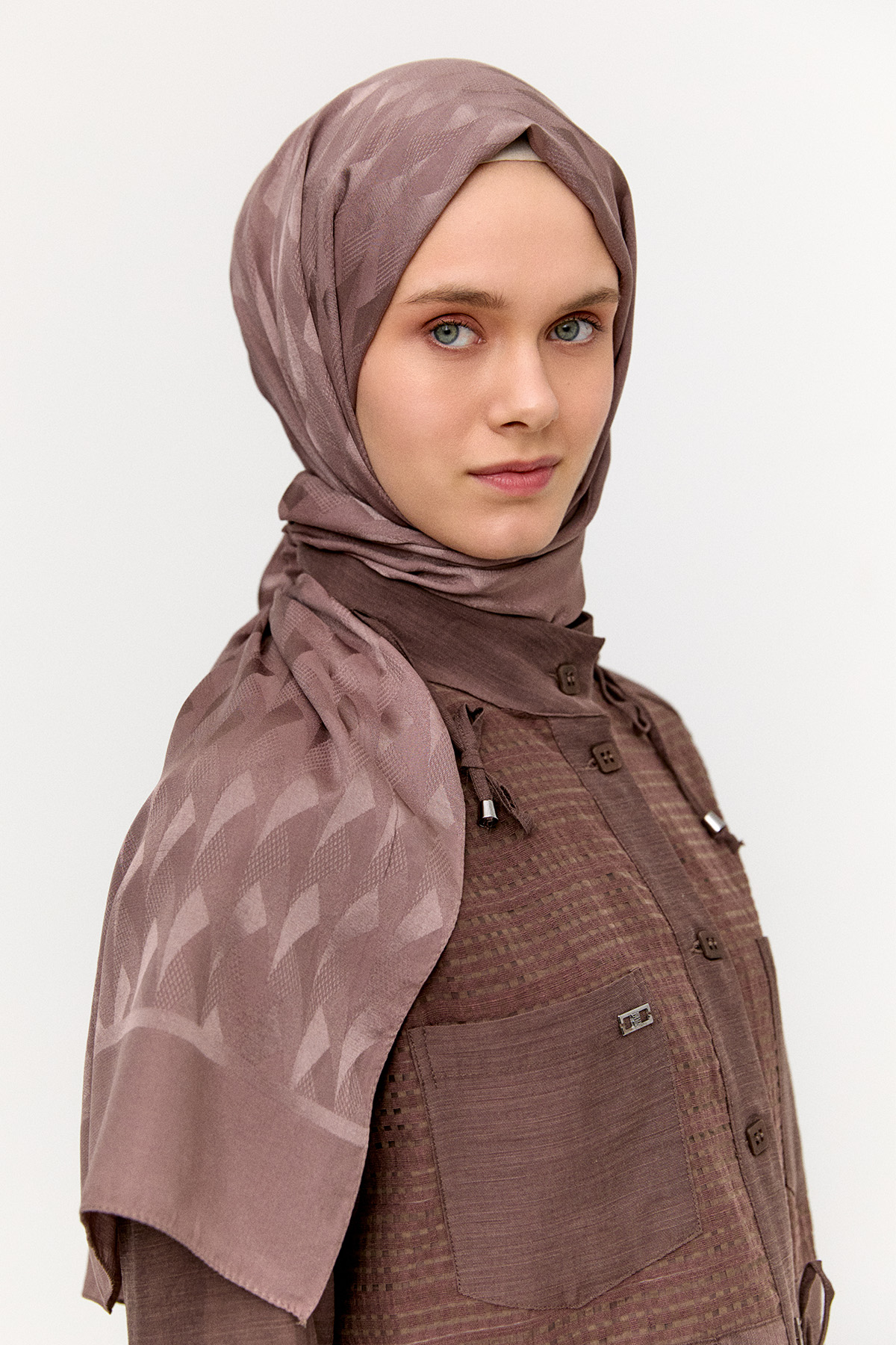 Geometrik Desenli Jakarlı Viskon Şal, Tesettür Giyim