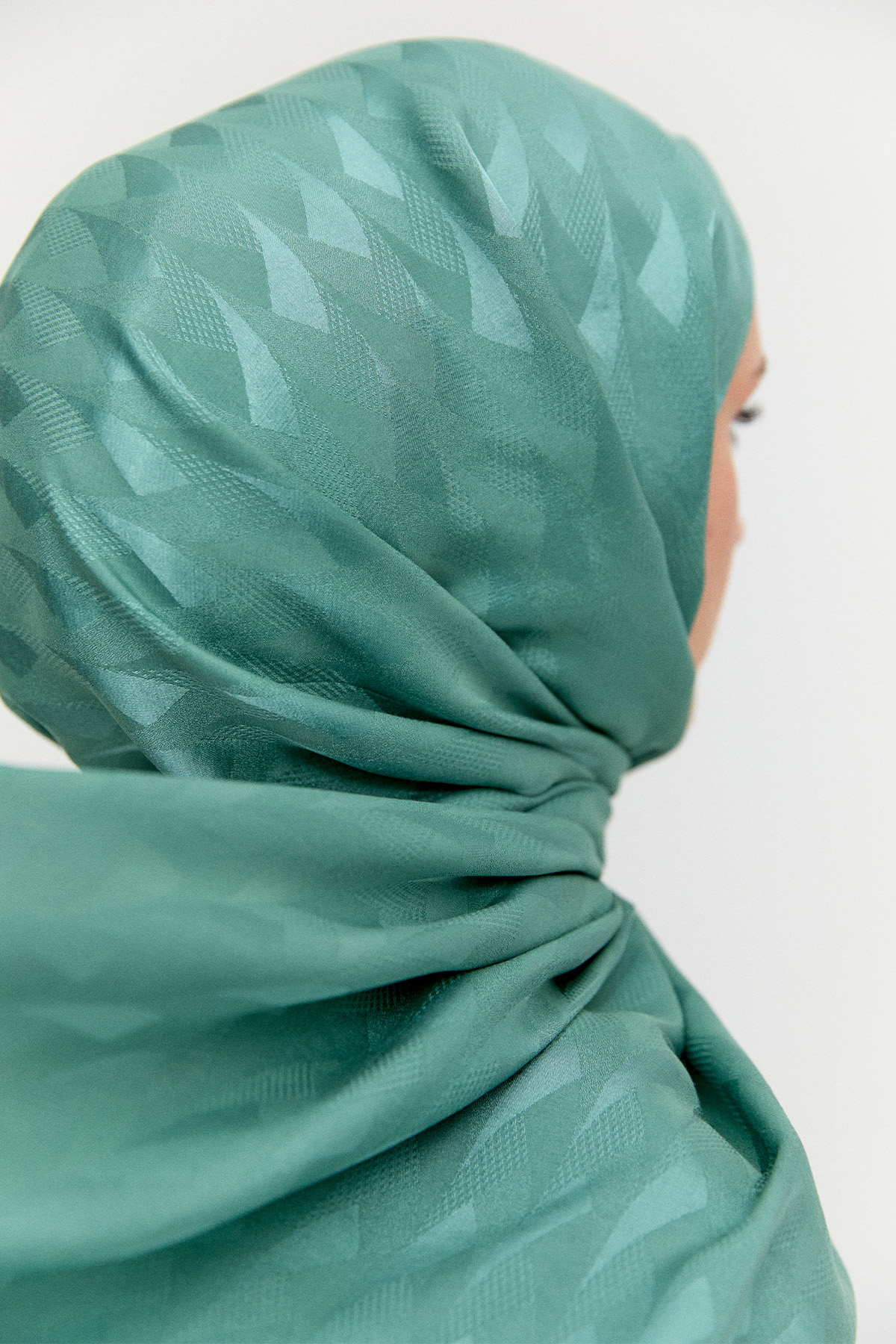 Geometrik Desenli Jakarlı Viskon Şal, Tesettür Giyim