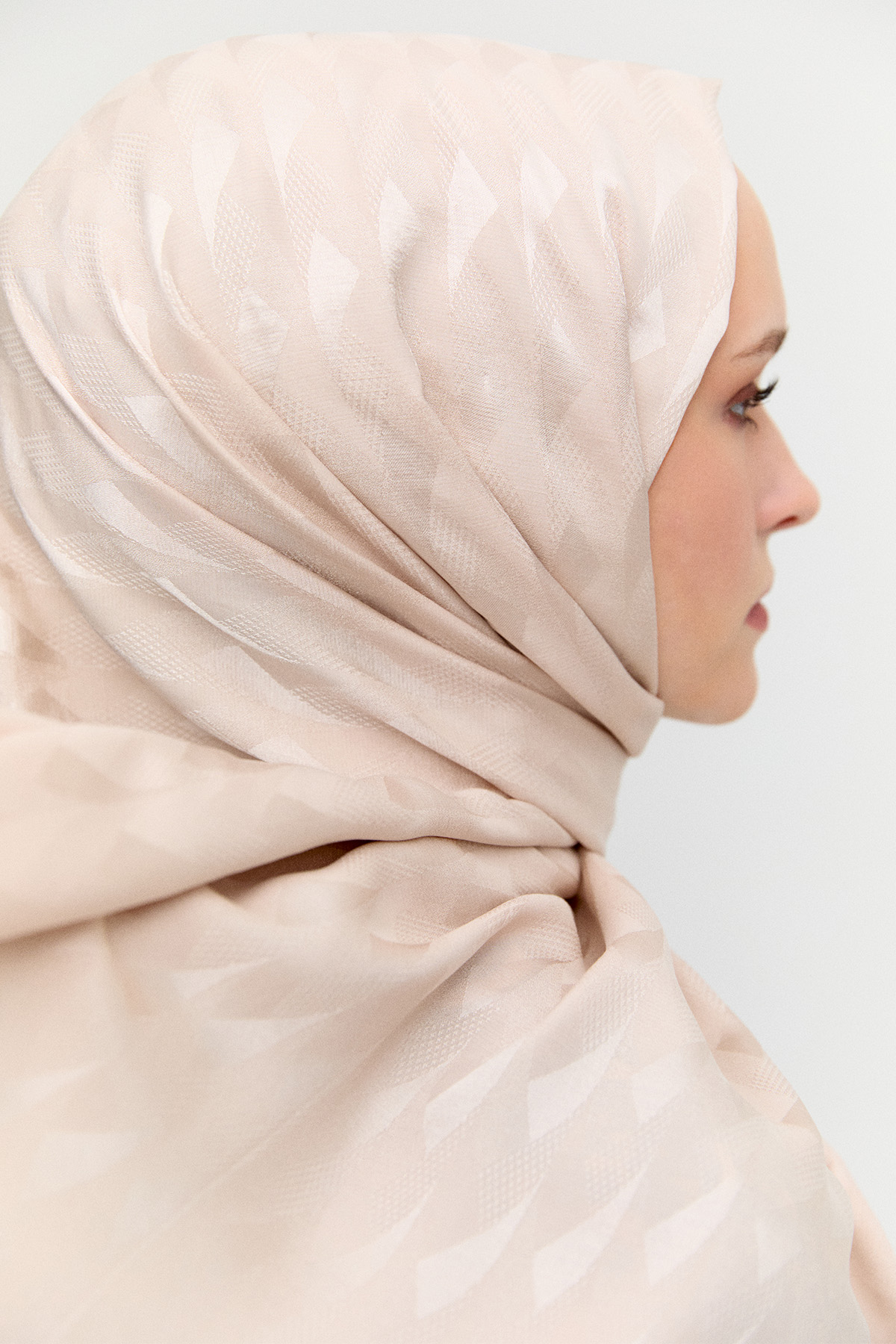 Geometrik Desenli Jakarlı Viskon Şal, Tesettür Giyim