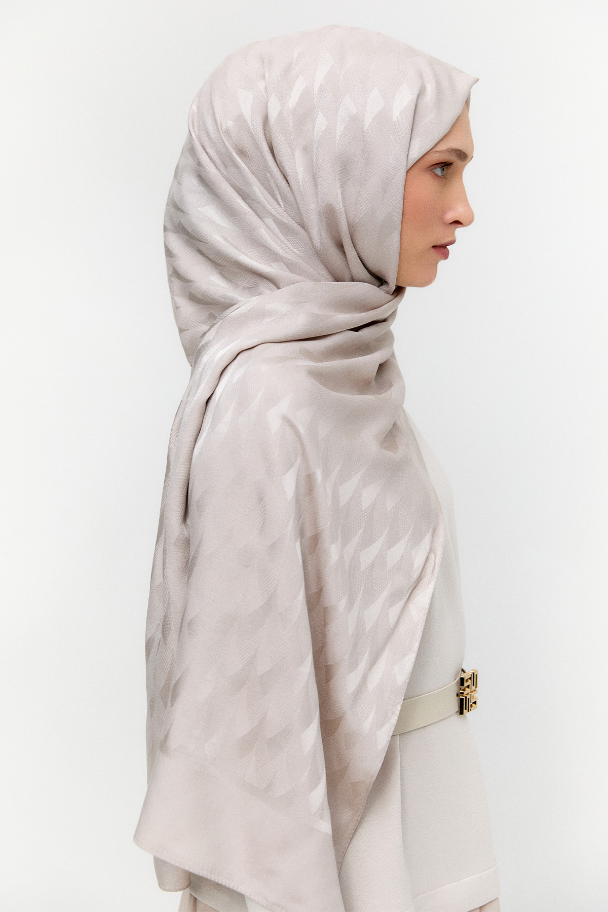 Geometrik Desenli Jakarlı Viskon Şal, Tesettür Giyim