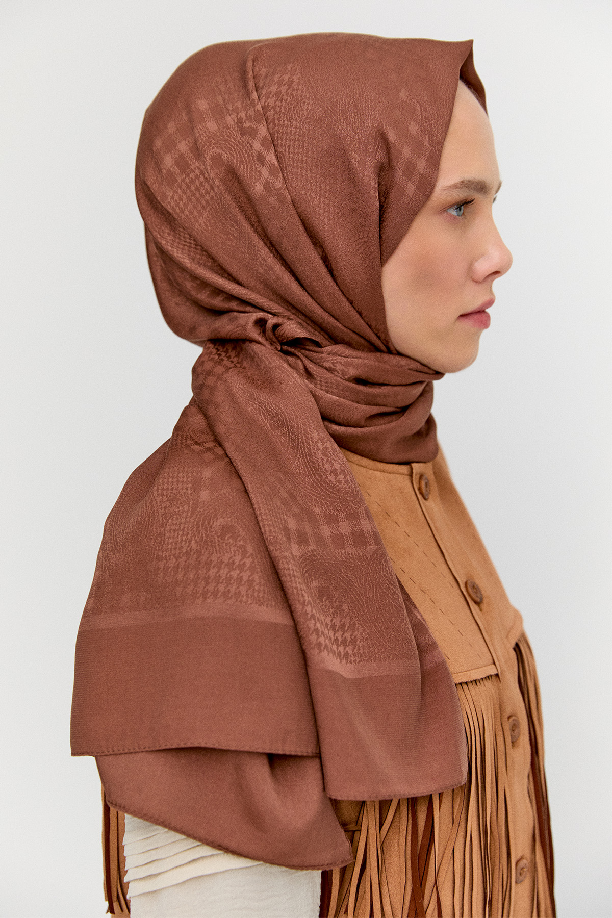 Kazayağı Desenli Jakarlı Viskon Şal, Tesettür Giyim