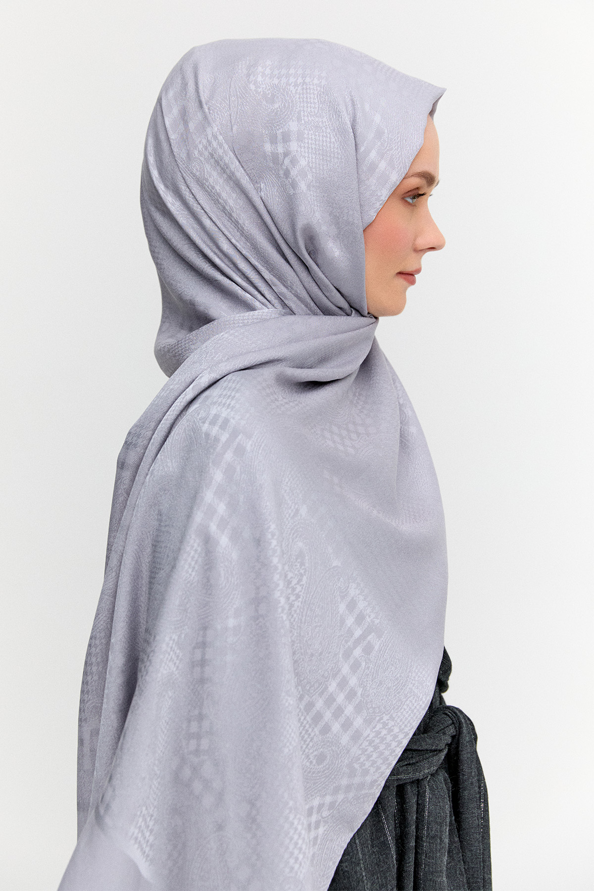 Kazayağı Desenli Jakarlı Viskon Şal, Tesettür Giyim