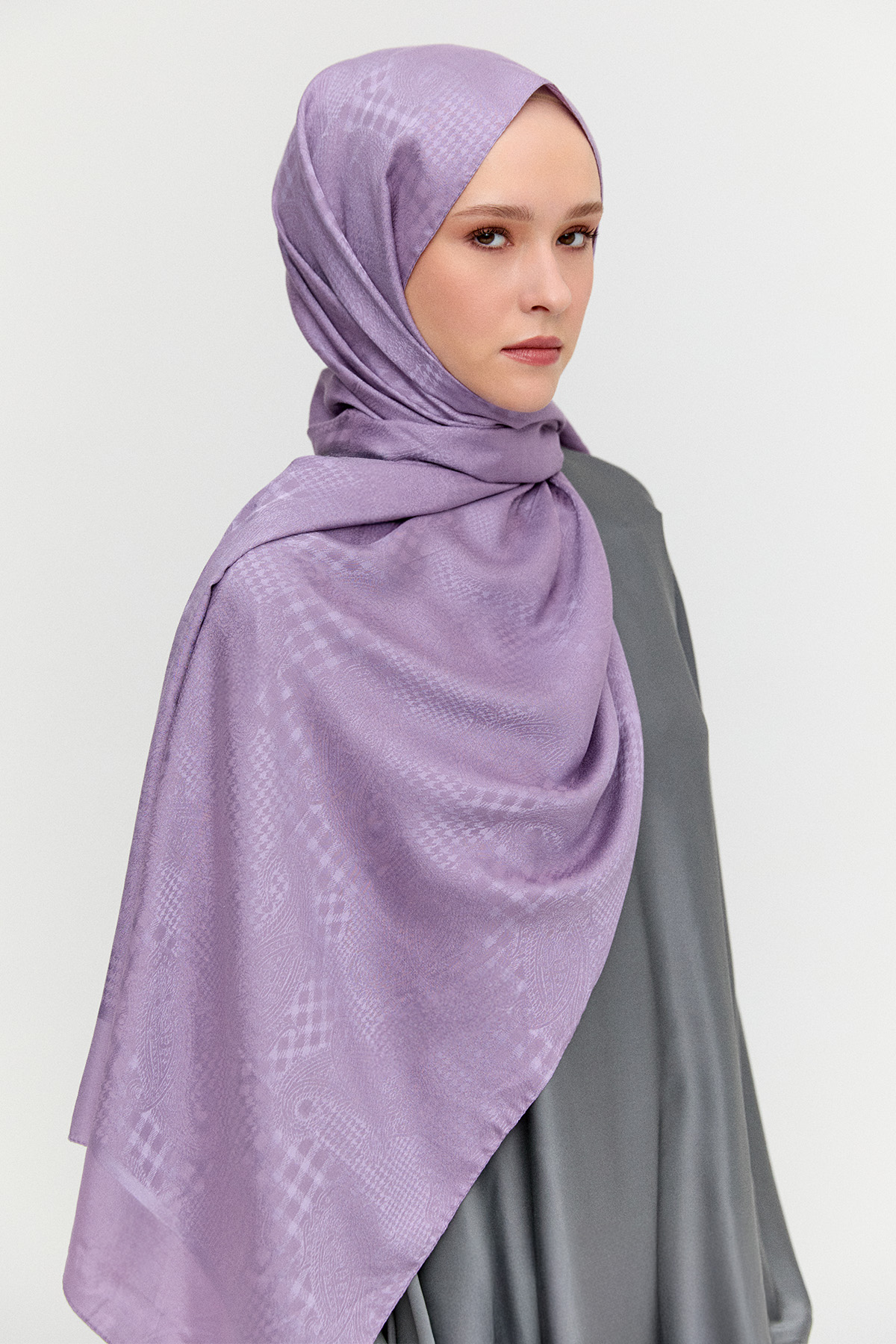 Kazayağı Desenli Jakarlı Viskon Şal, Tesettür Giyim