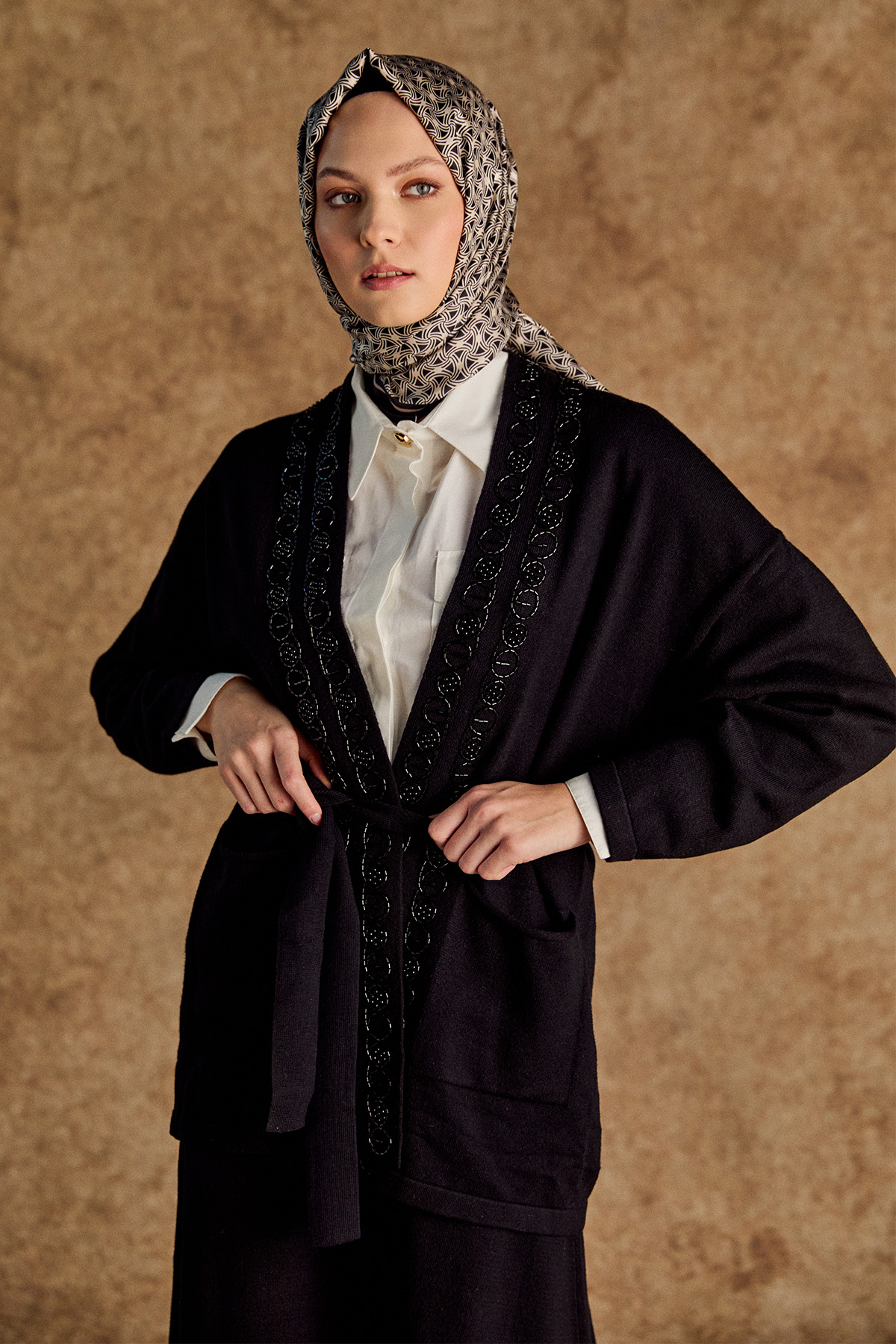 Boncuk Detaylı Triko Twinset