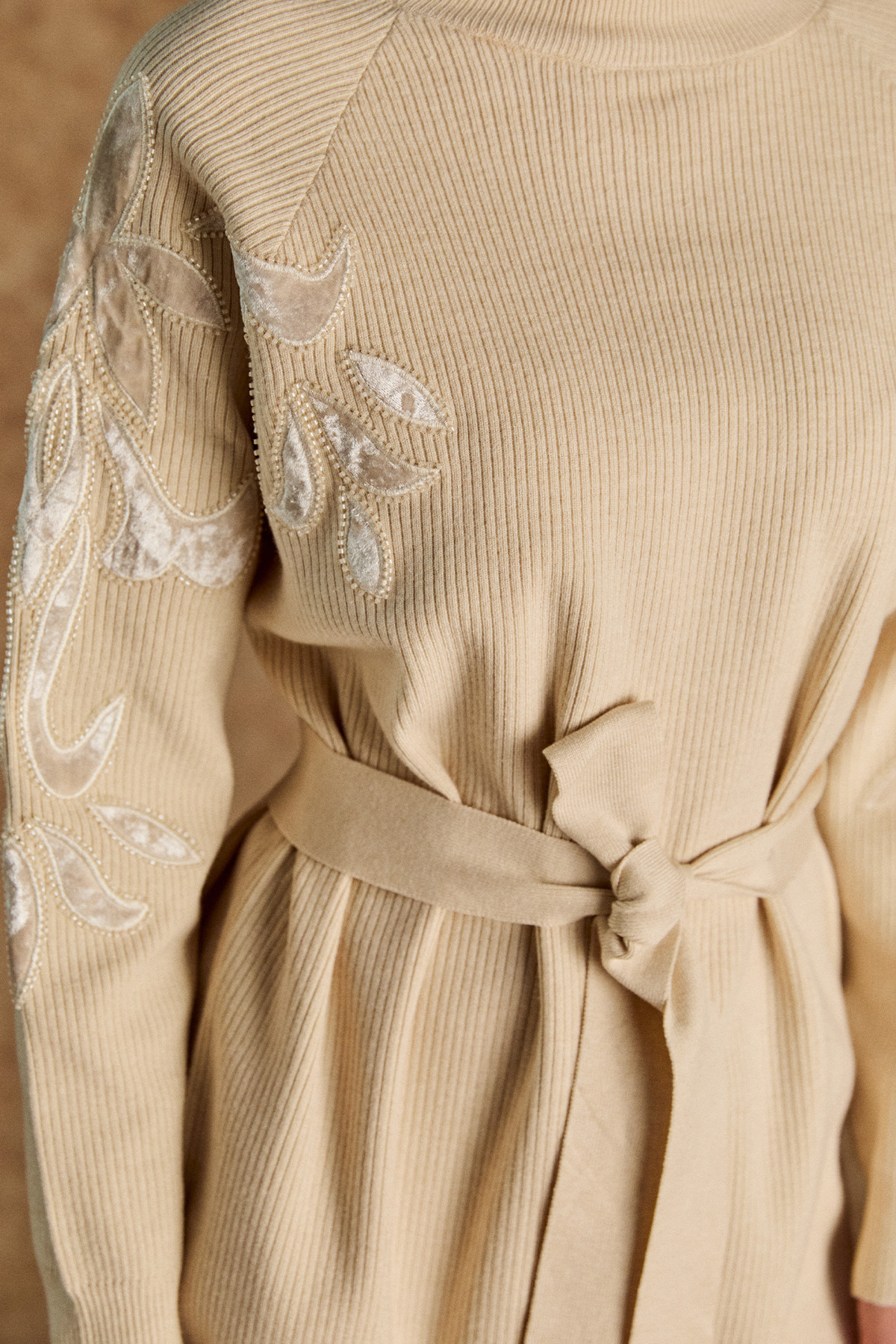 Kadife Boncuk Motifli Triko İkili Takım