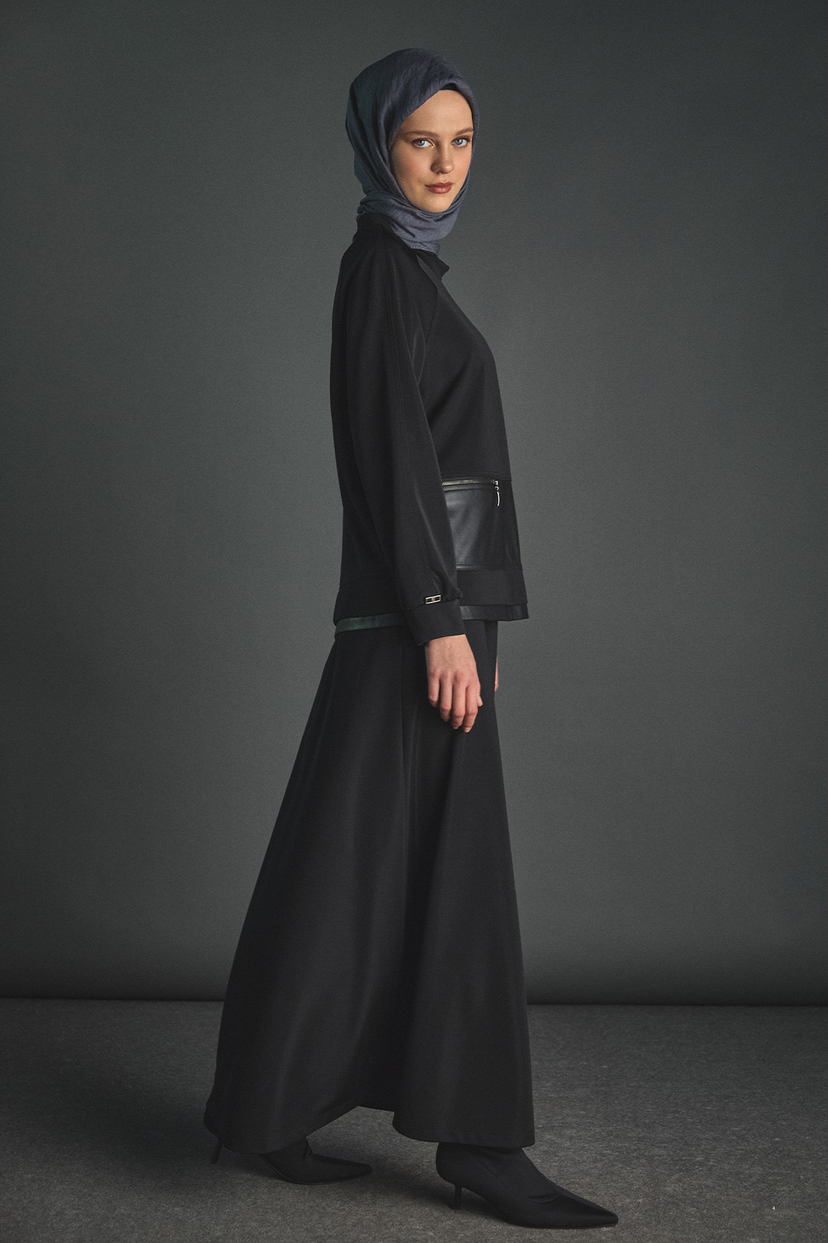 Deri Detaylı Etekli İkili Takım