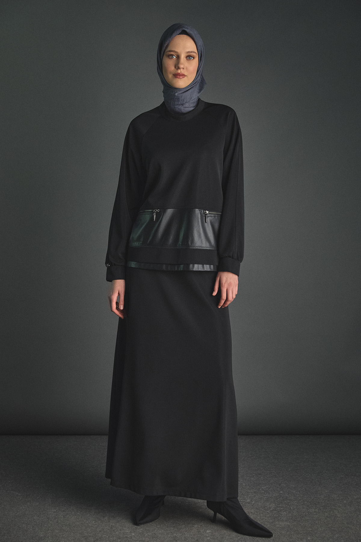 Deri Detaylı Etekli İkili Takım