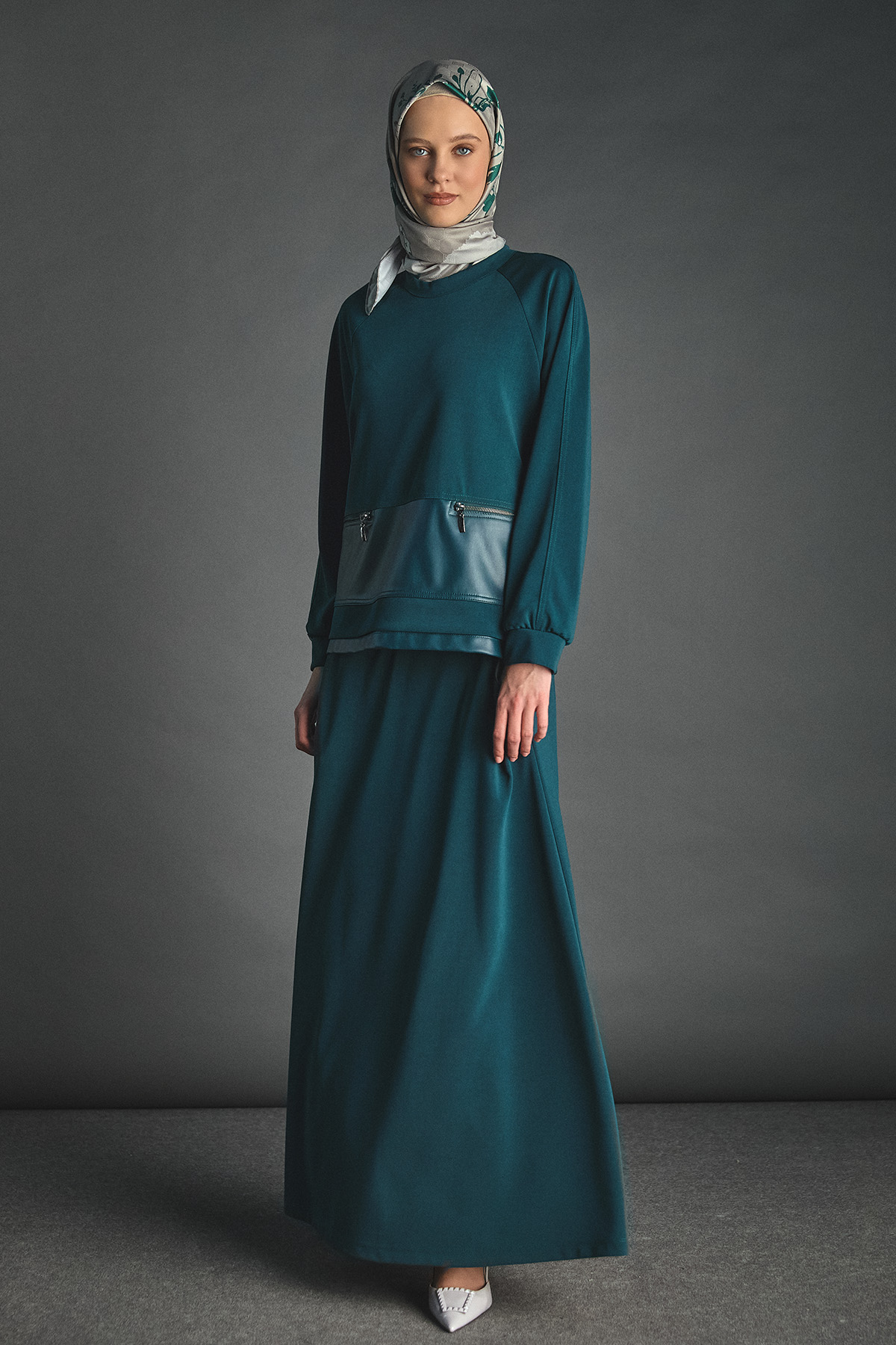 Deri Detaylı Etekli İkili Takım