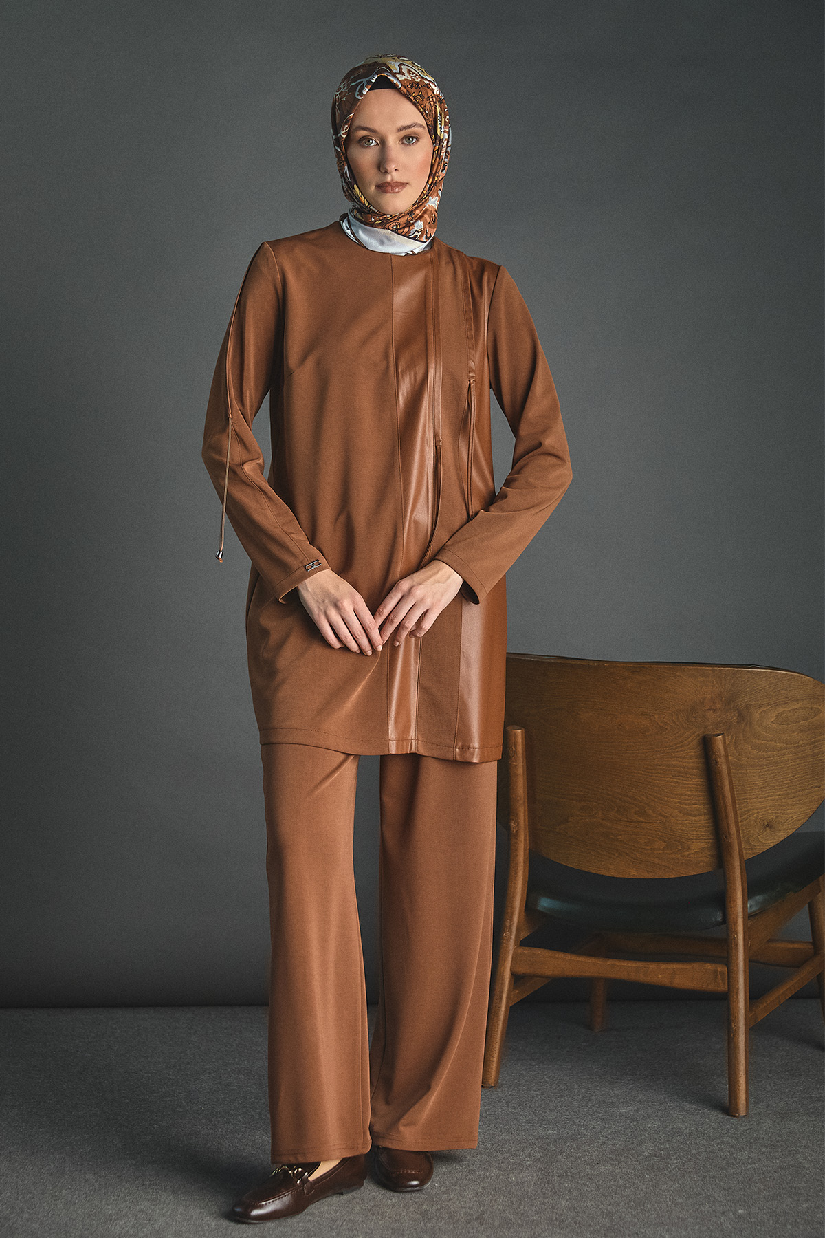 Deri Kombinli Şeritli İkili Takım