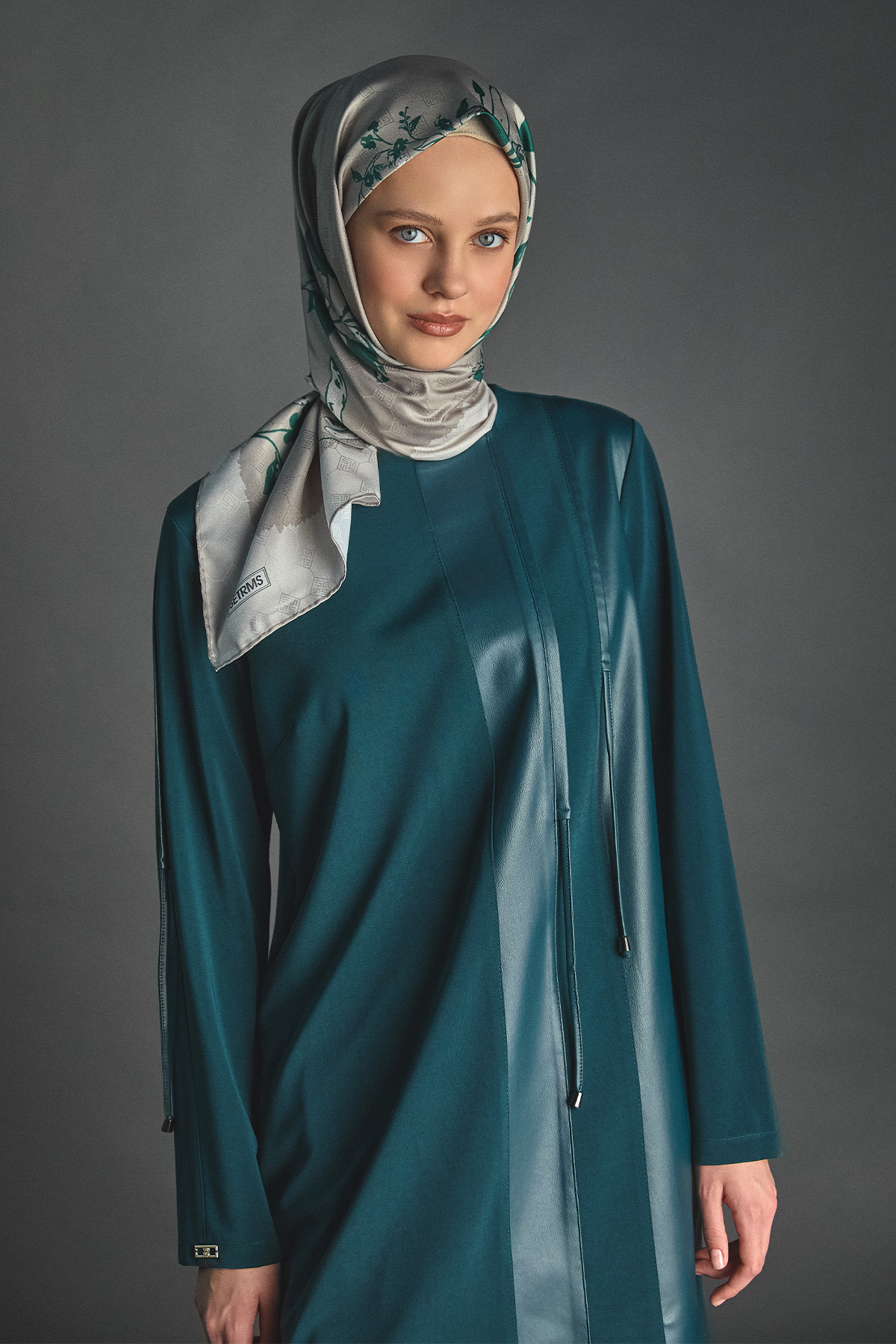 Deri Kombinli Şeritli İkili Takım