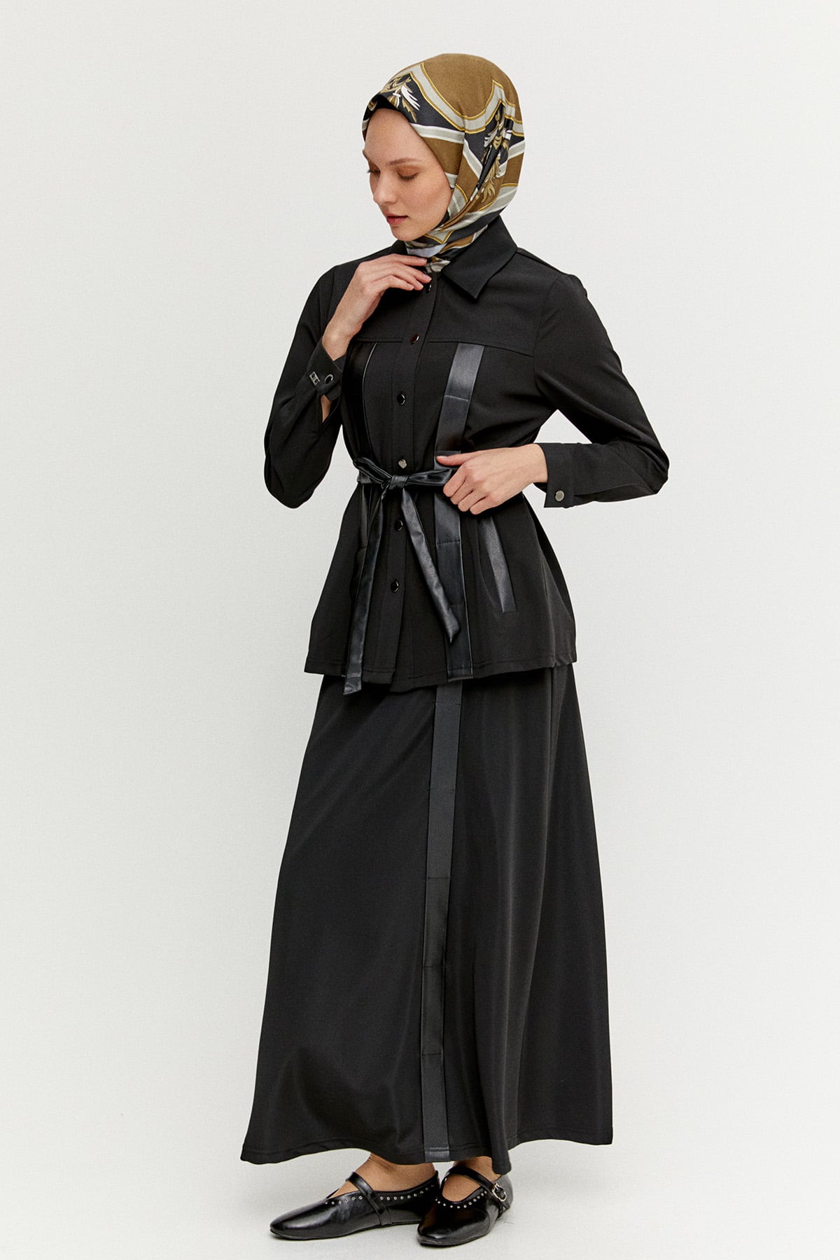 Suni Derili Şömiziye Yaka İkili Takım