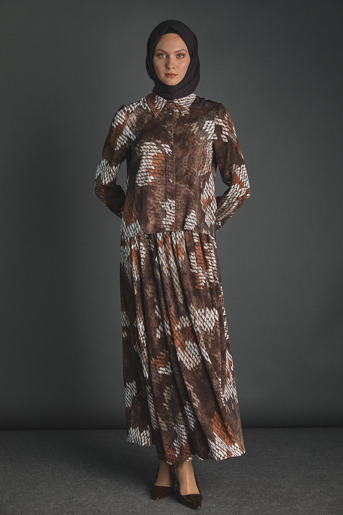 Desenli Etek Gömlek İkili Takım