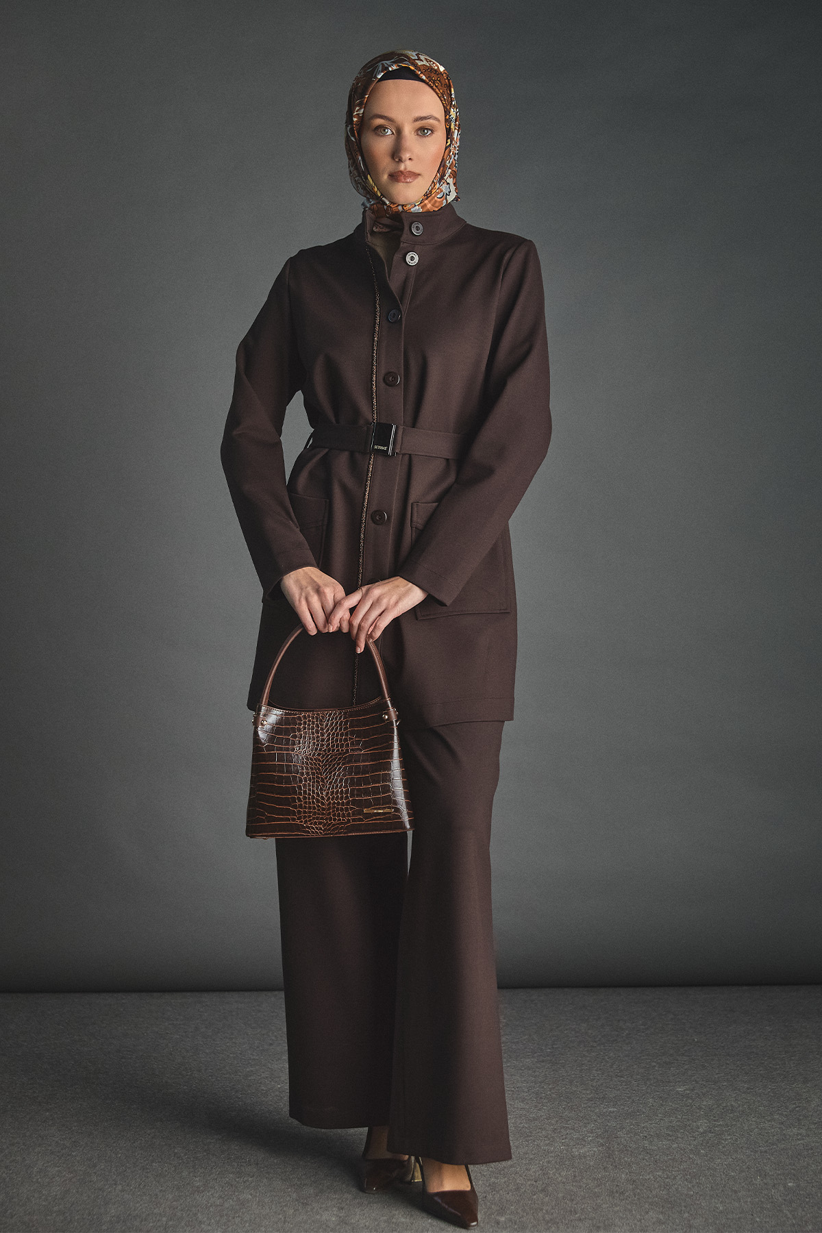 Taş Detaylı Kemerli İkili Takım